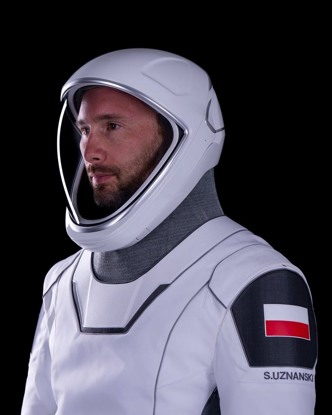 Astronauta z Polski w nowoczesnym kombinezonie – misja ESA/NASA