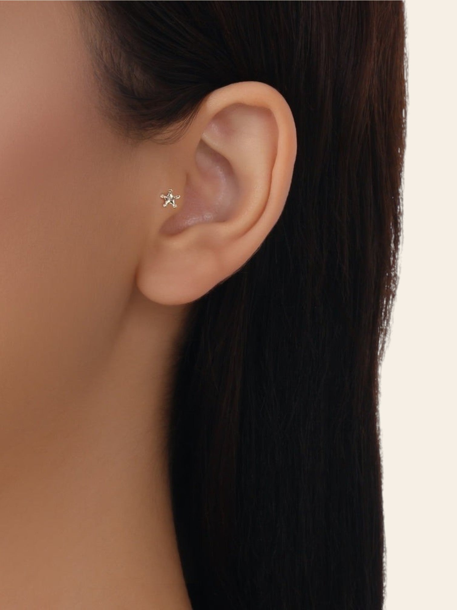 Assos Pırlanta 14 Ayar Sarı Altın Yıldız Formlu Tragus Piercing