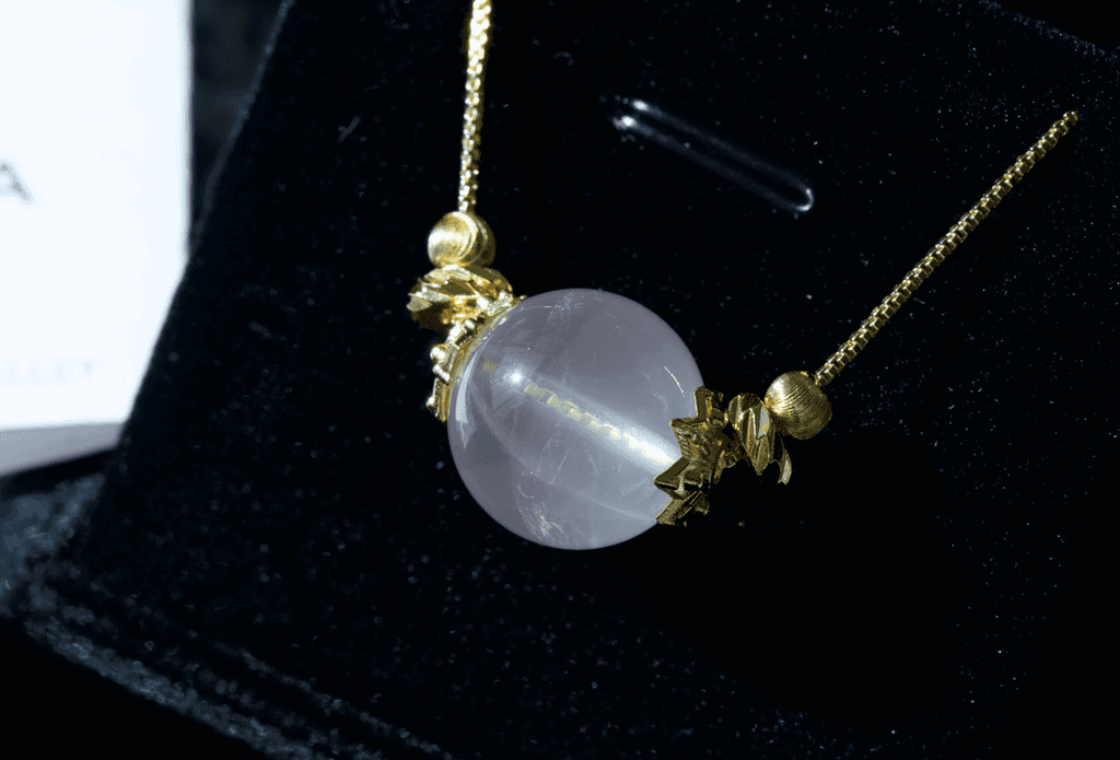 Roze Quartz Necklace