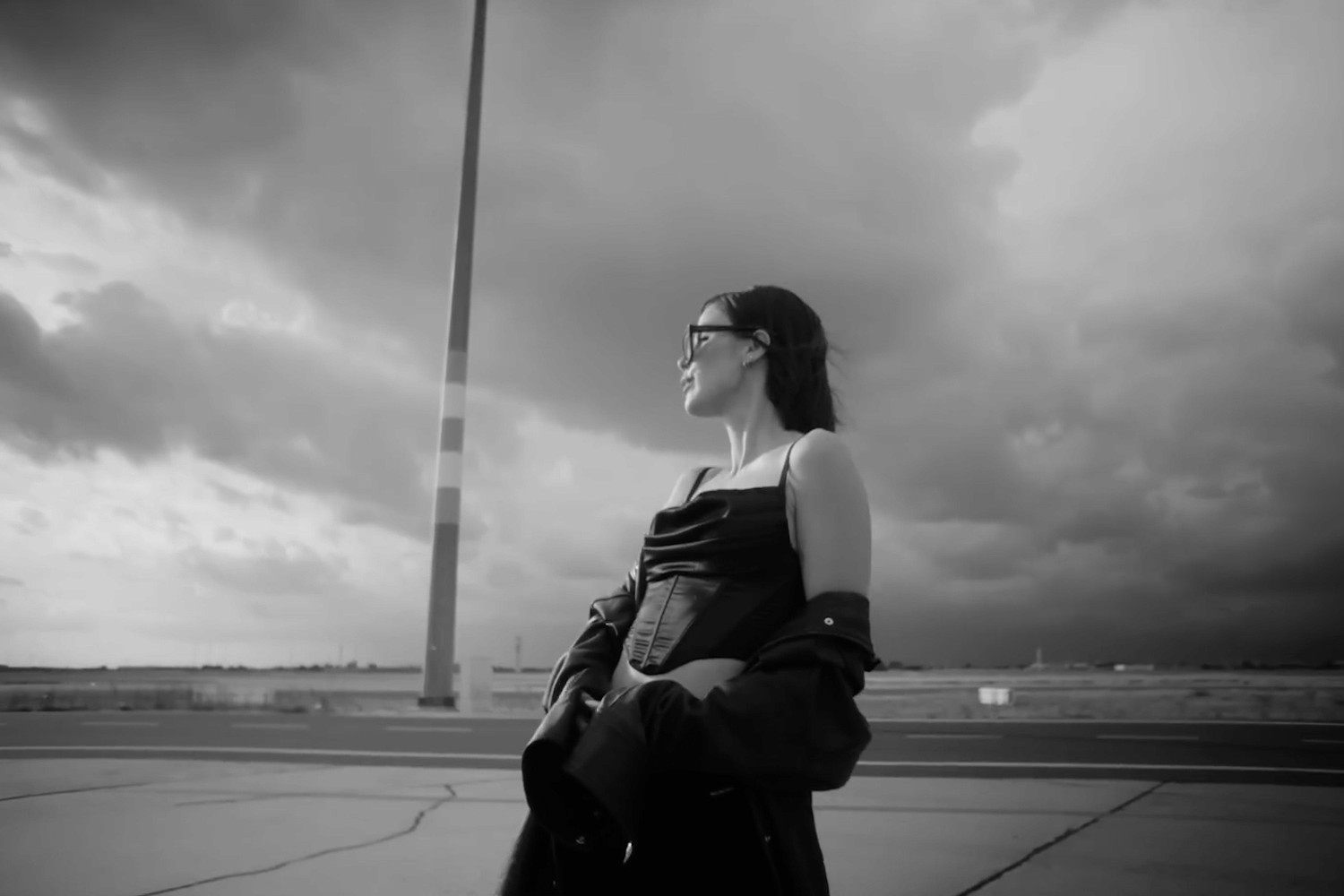 lena 2026 undercover on airport in holland 