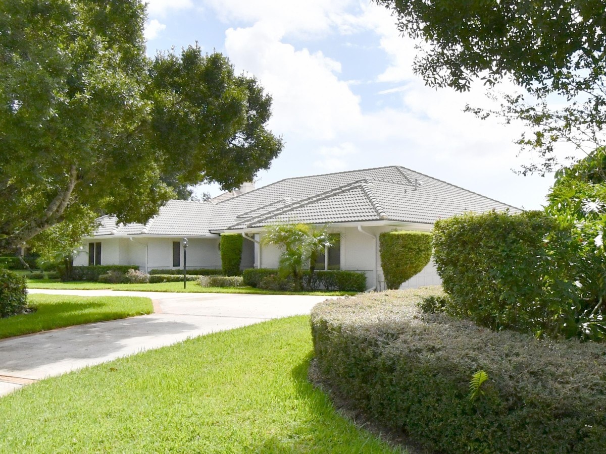 2018 Roof Replacement in Reserve Plantation, PGA Village, Port St Lucie with Entegra Flat Plantation Tile in Natural Gray Black Antique