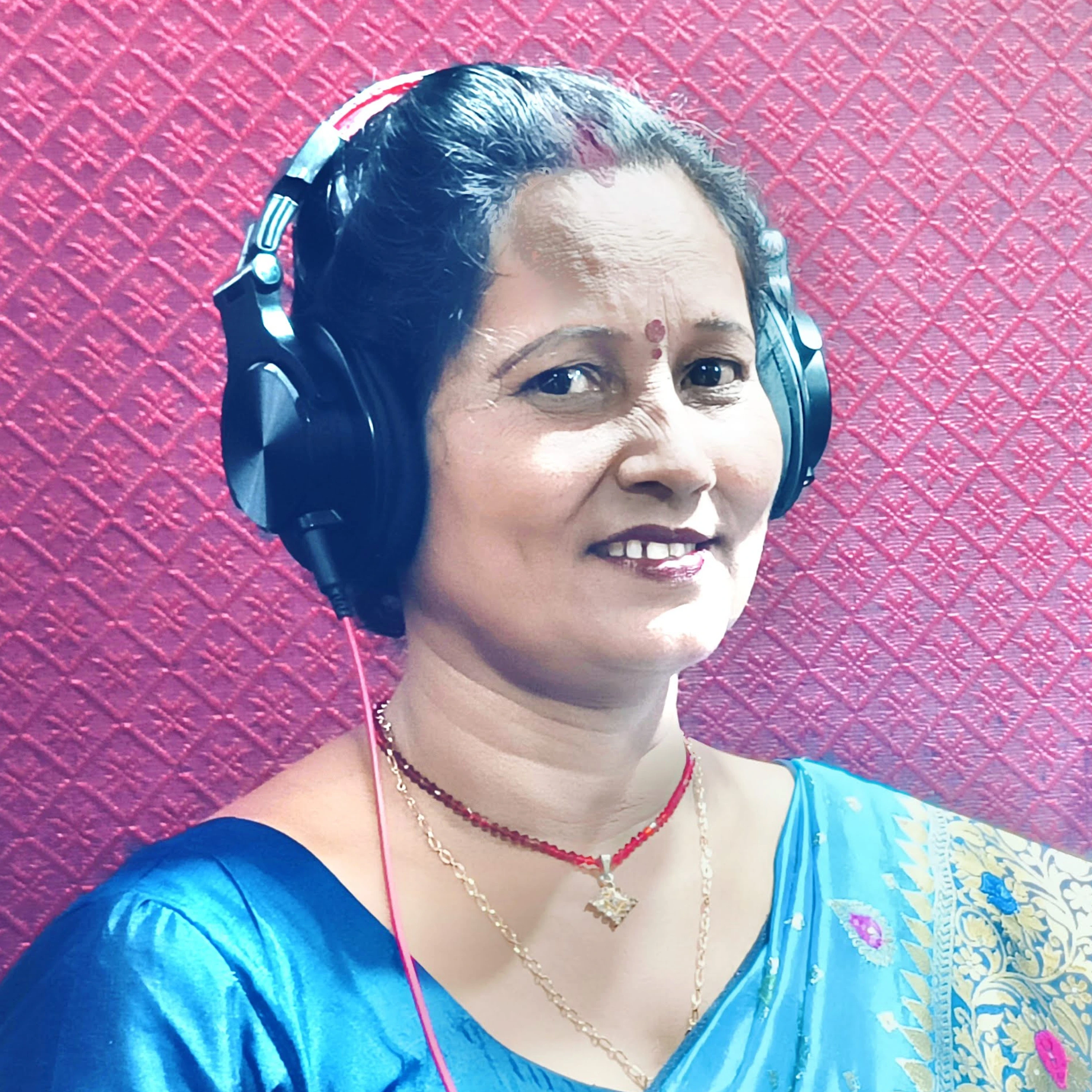 Eminent Maithili folk singer Mrs. Vibha Jha