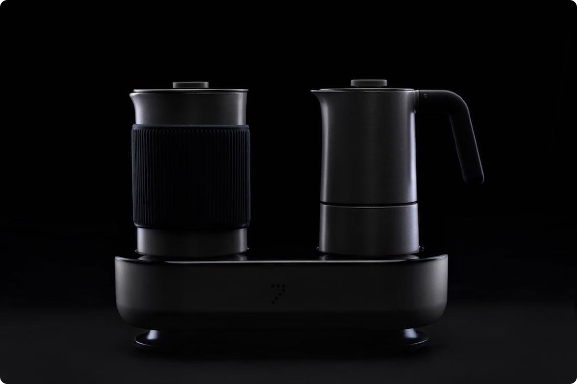 Atratus website on laptop