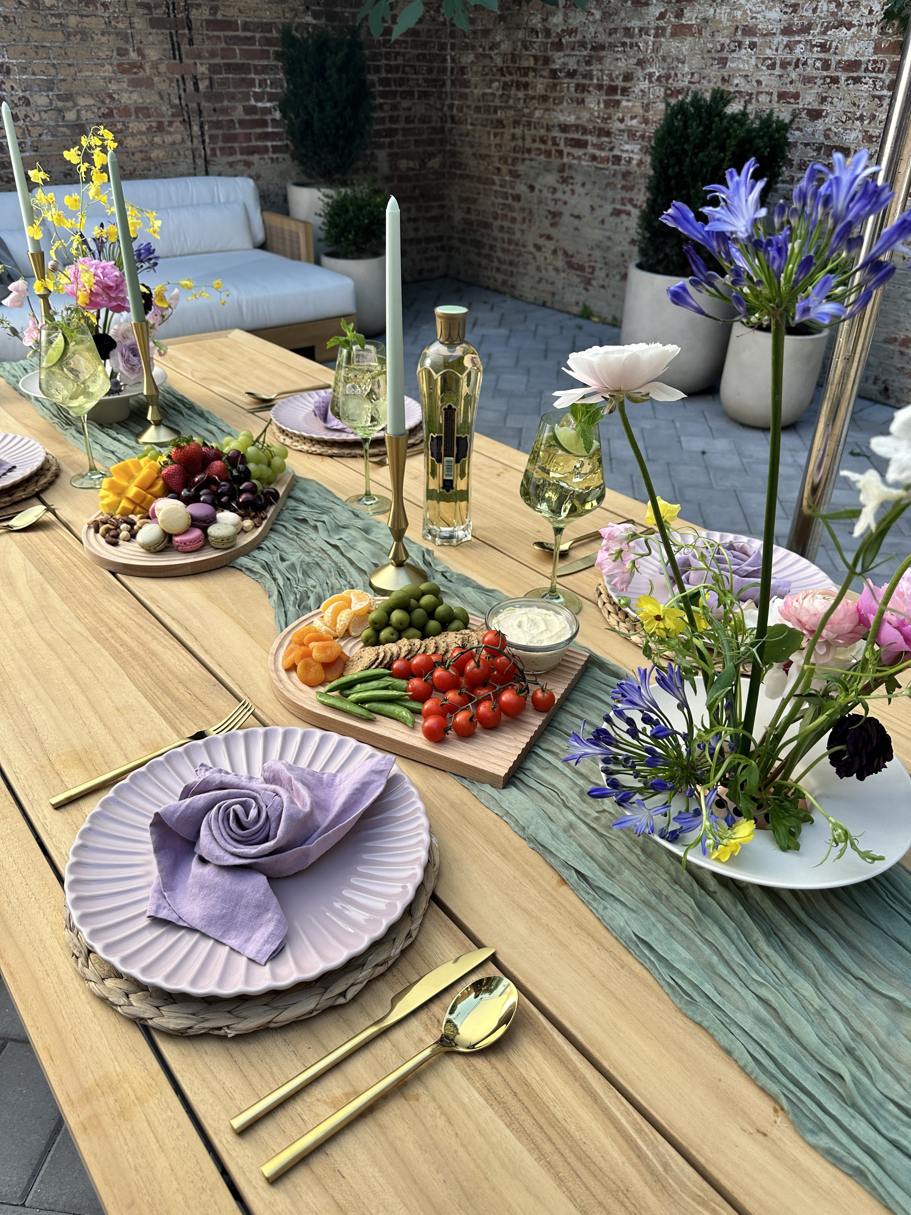 Behind the scenes view of the completed Avant Garden tablescape