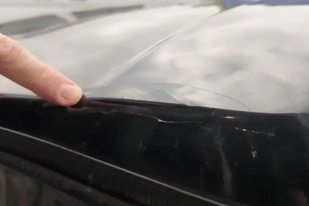 VW Transporter pop top damage by DIY