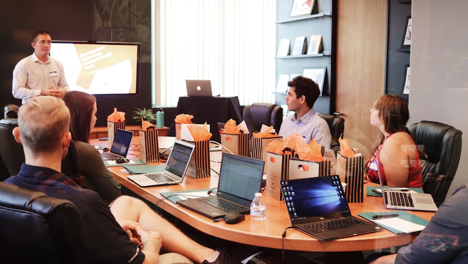 Business presentation on digital channels