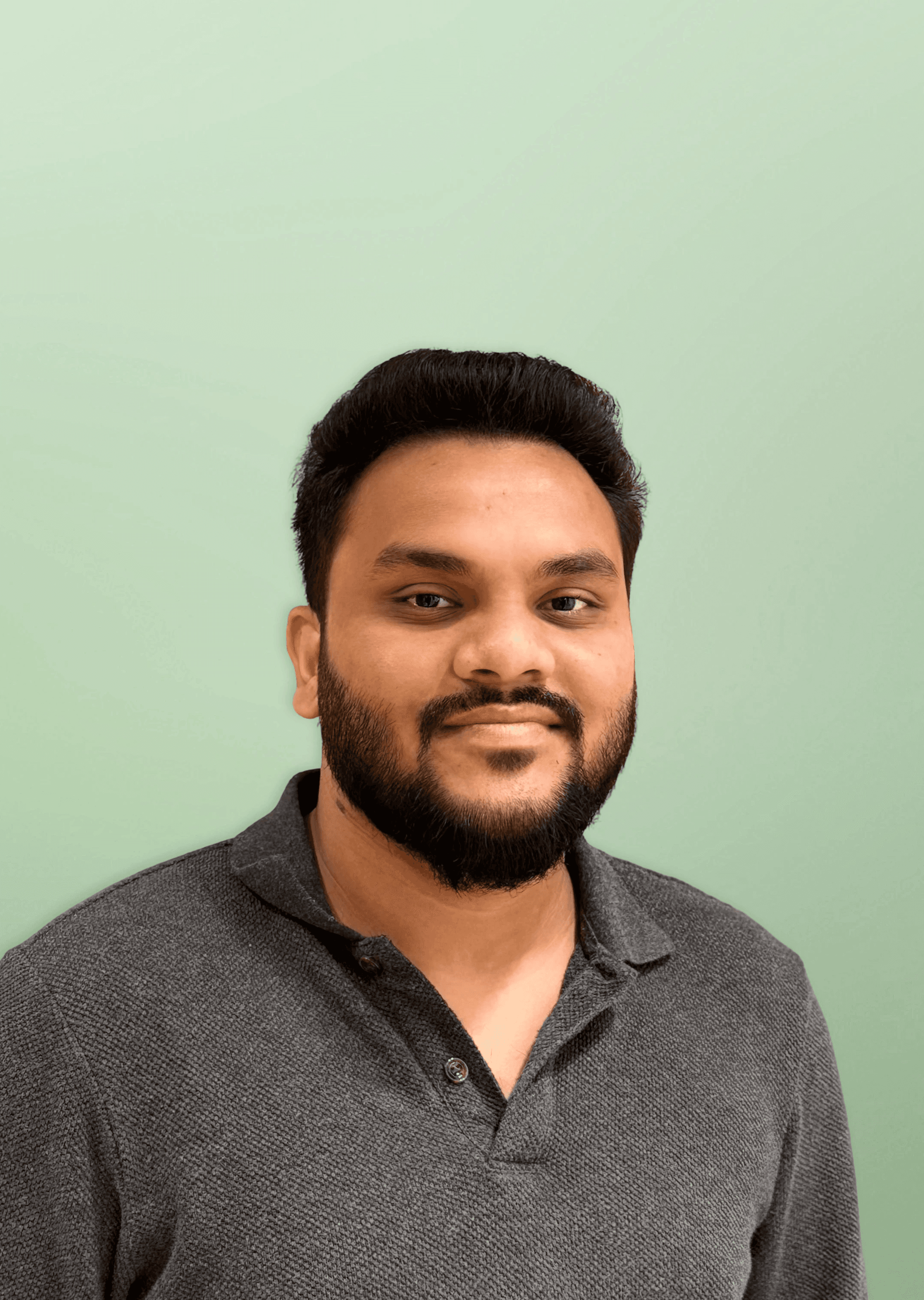 Portrait of Daniel Hayes, founder of EarlyBird.