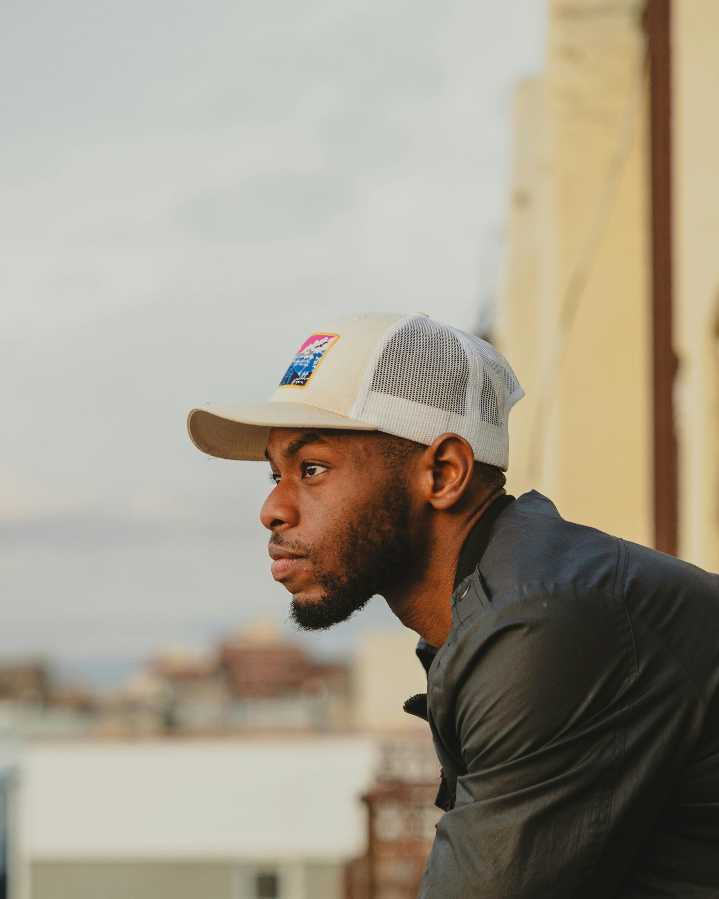 Side-portrait of customer 1