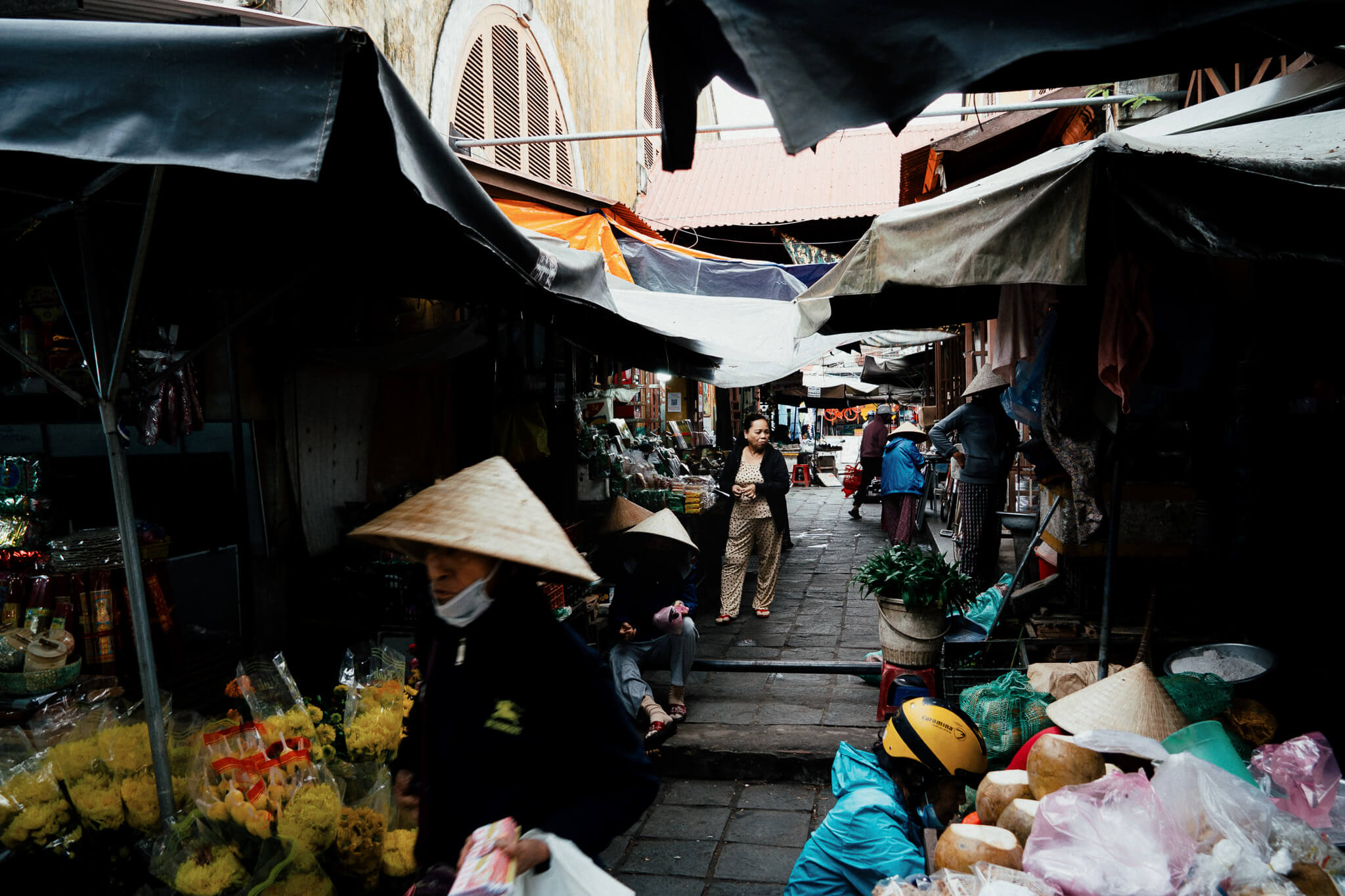 MARKET IN HOI AN, VIETNAM