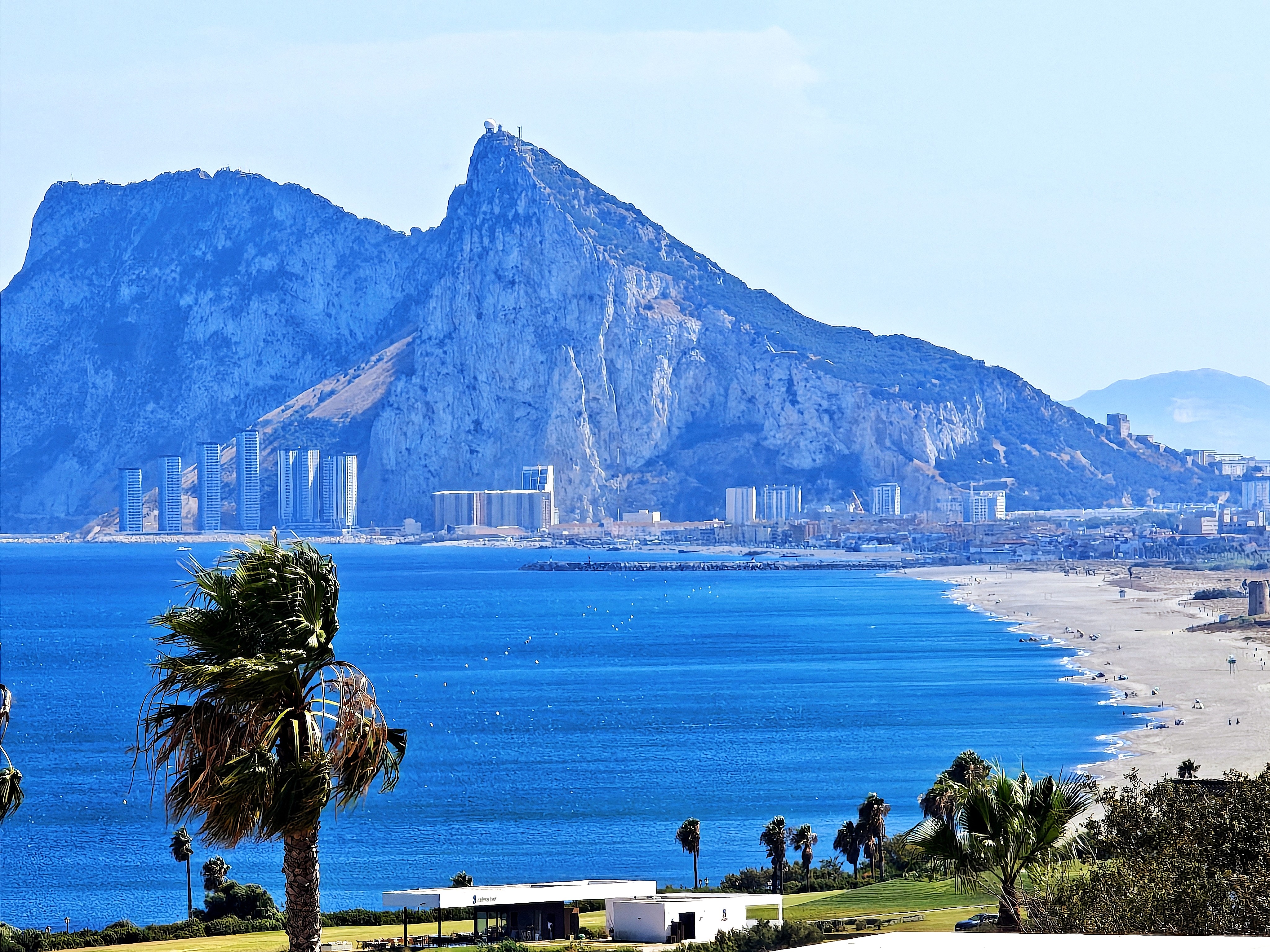 Dynamic picture of a cyclist riding downhill
