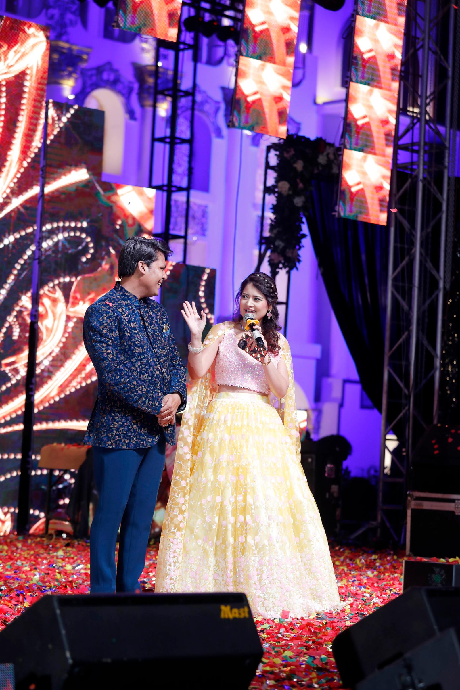 Almas Khan engaging guests at sangeet celebration