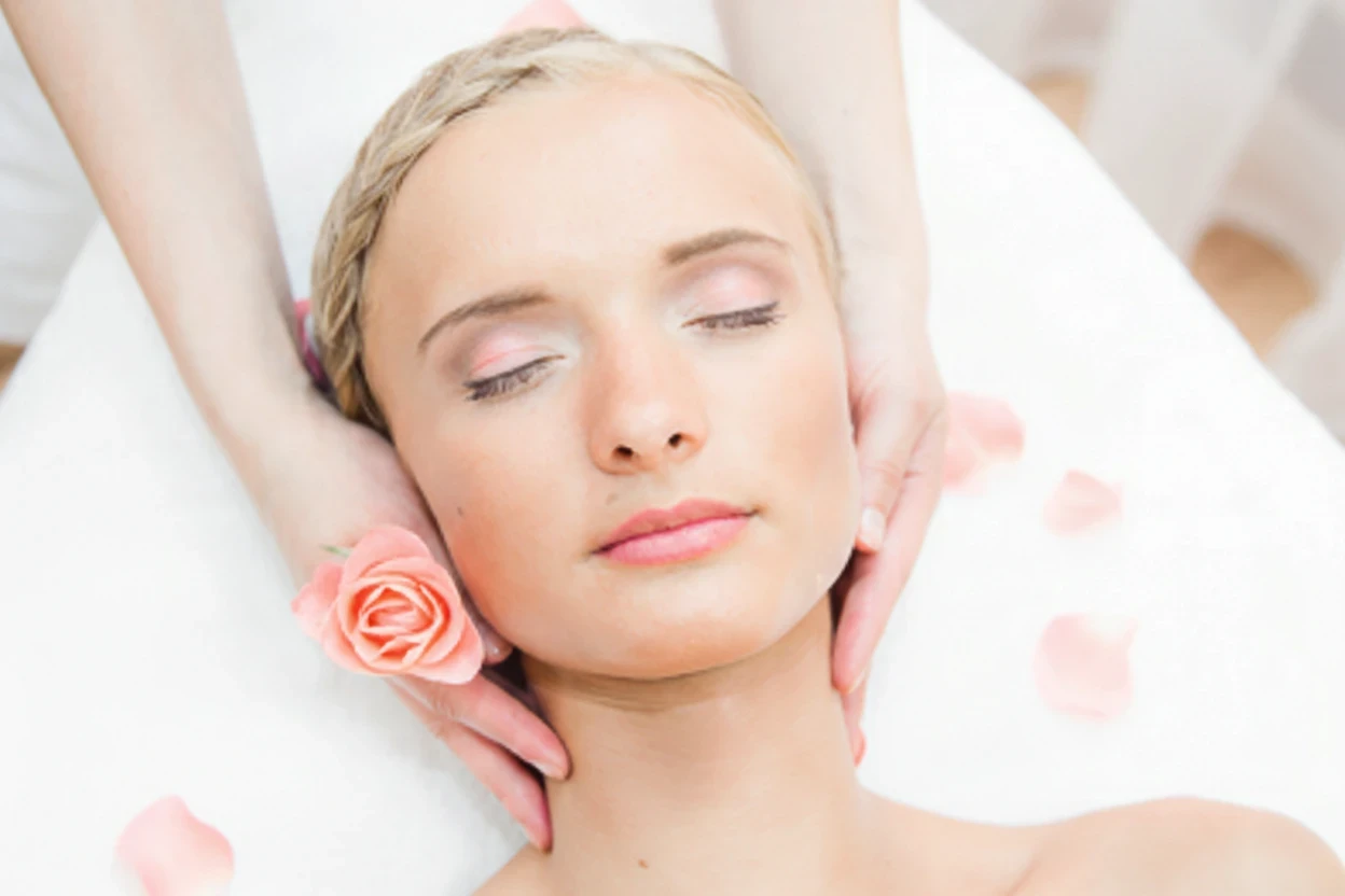 Sejas kopšanas procedūra kosmetoloģijas kabinetā