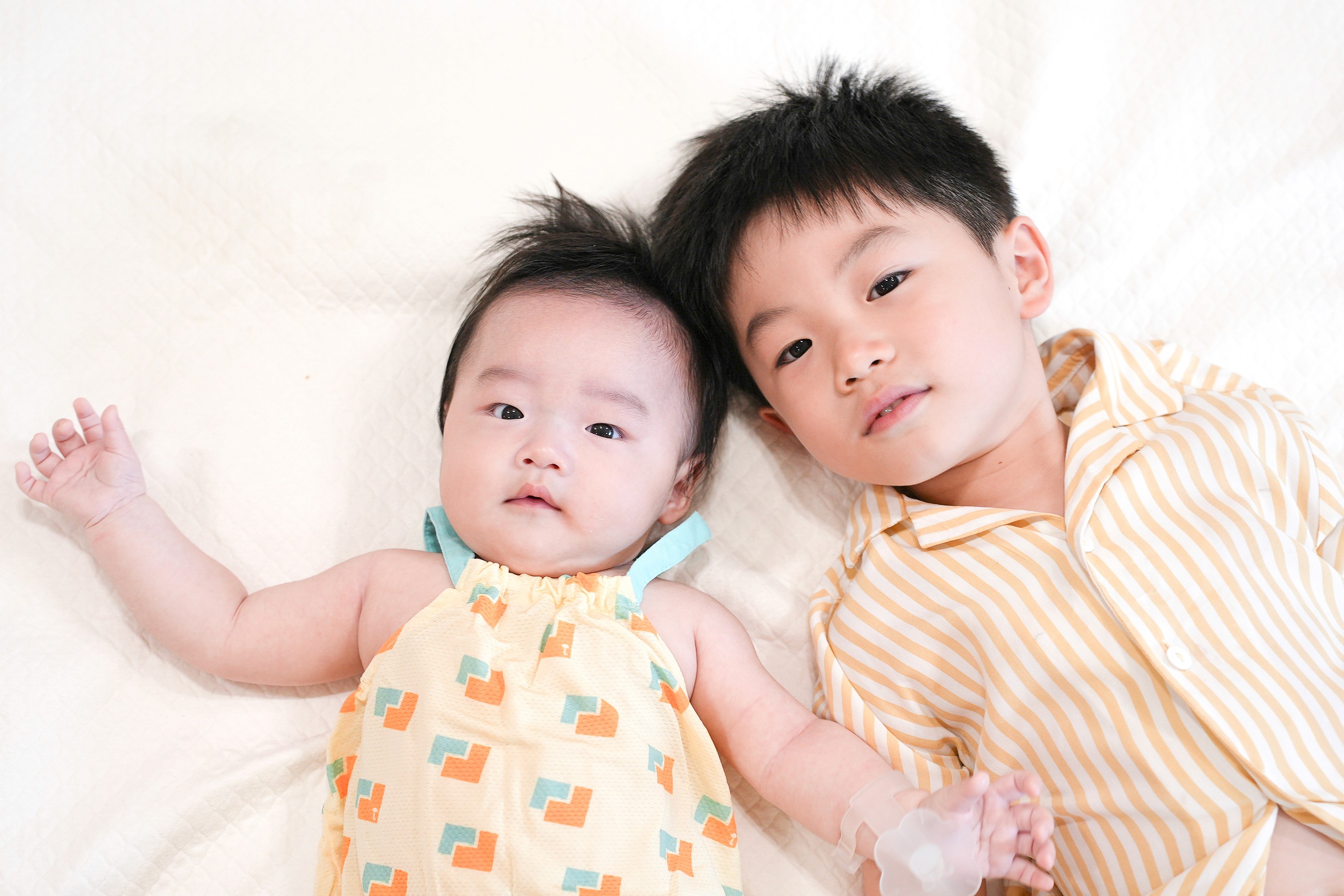 아기 백일 홈스냅 촬영 후기 | 온미스냅이 담아낸 자연스러운 백일 홈기록