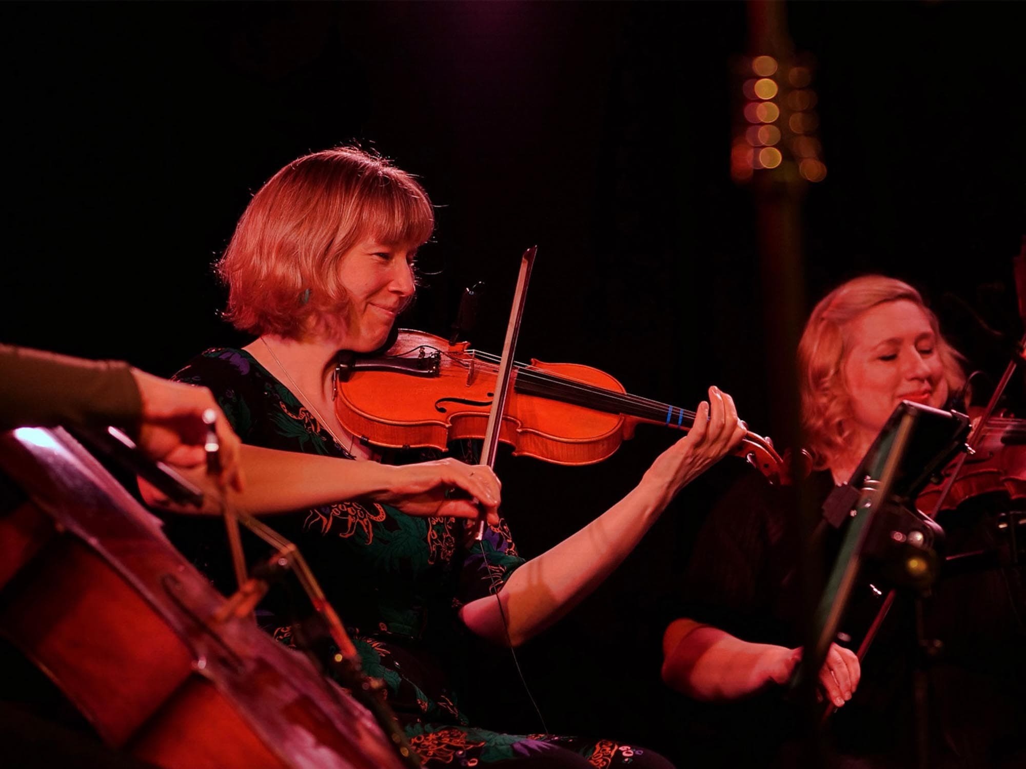 woman playing violin