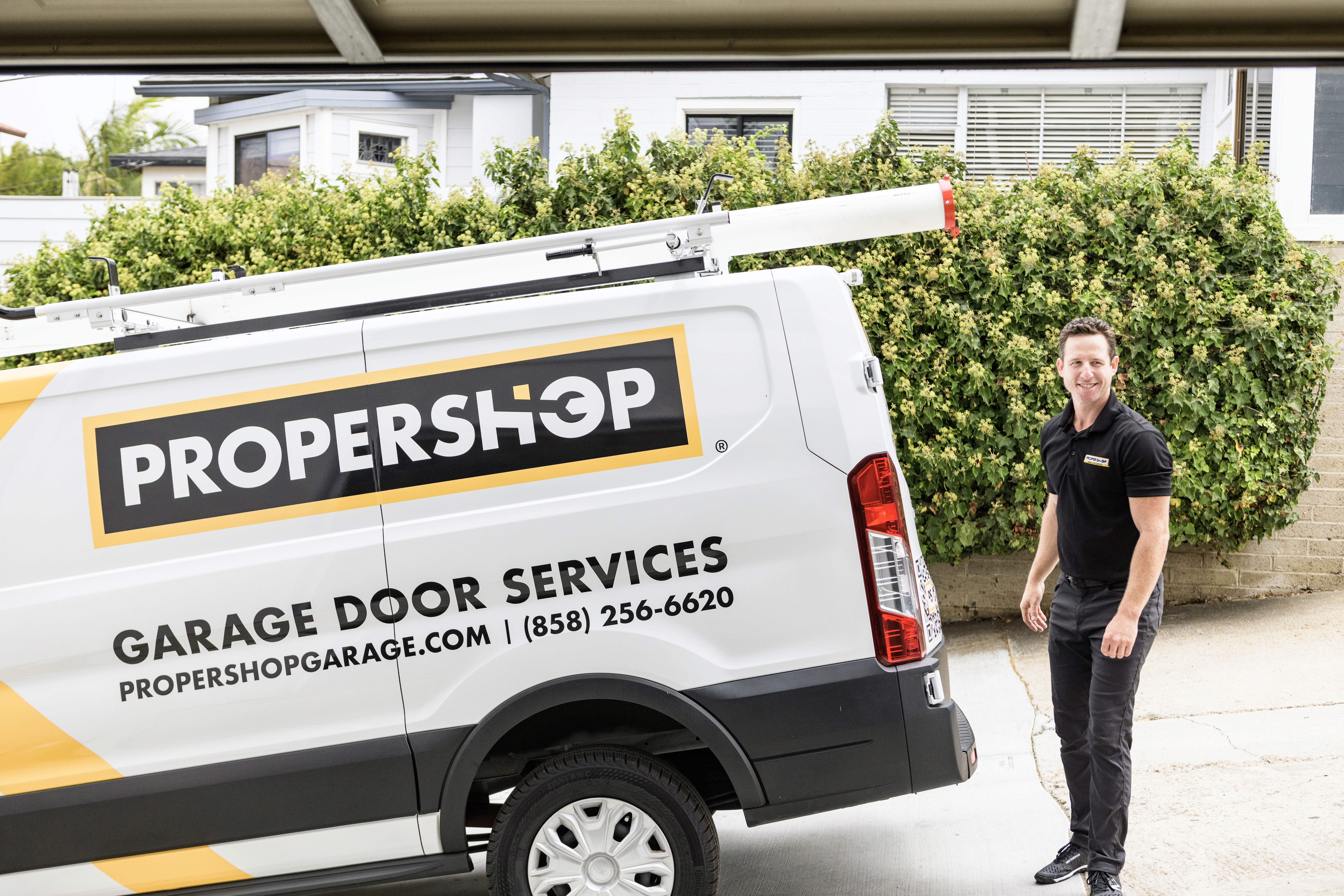 Pacific Beach garage door repair services