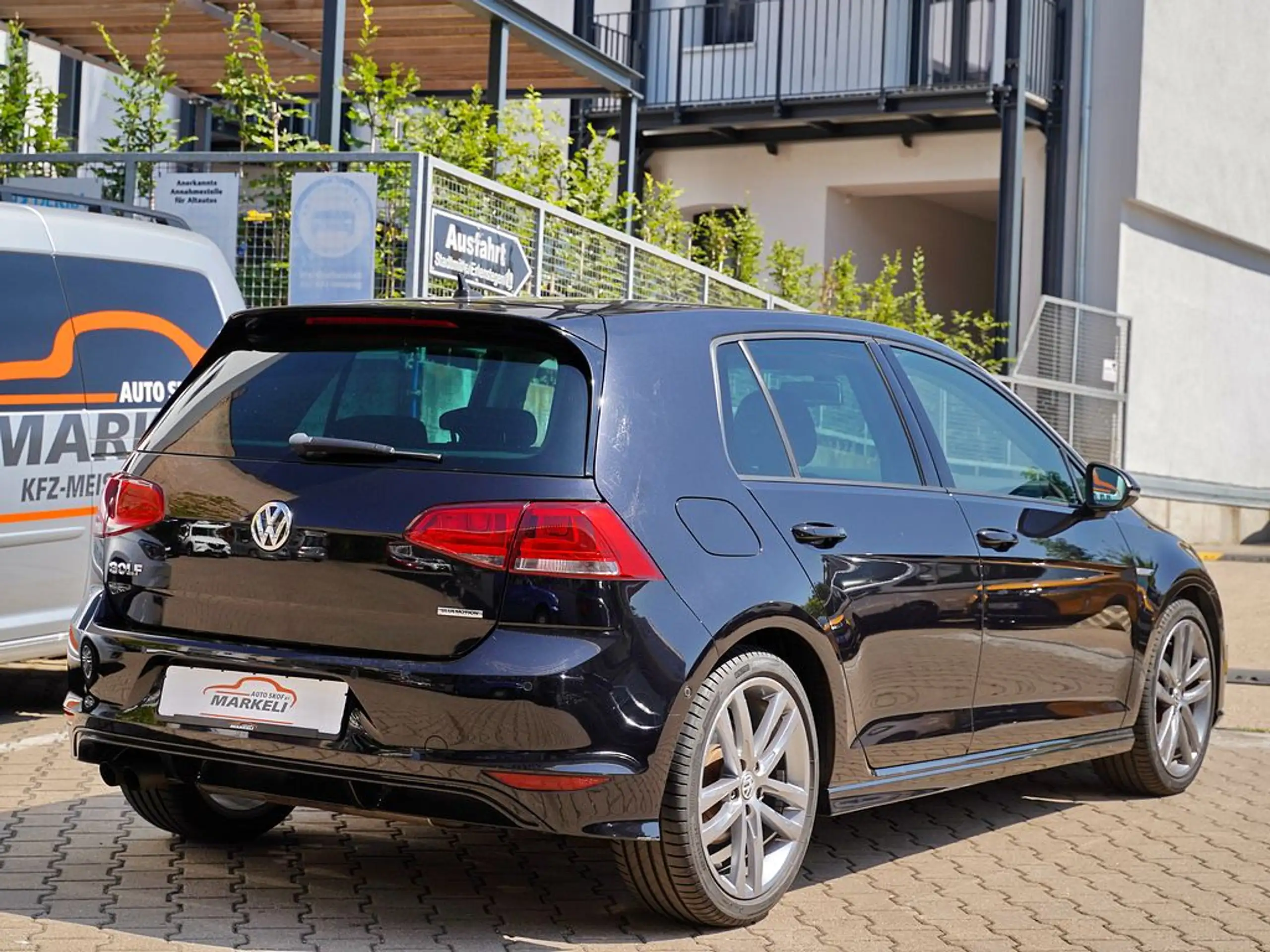 Volkswagen Golf VII 1.4 TSI DSG Cup R-Line | Standheizung | Navi | Parklenkassistent | Ergo-Sitze | 18" Salvador | 2. Hand | Unfallfrei