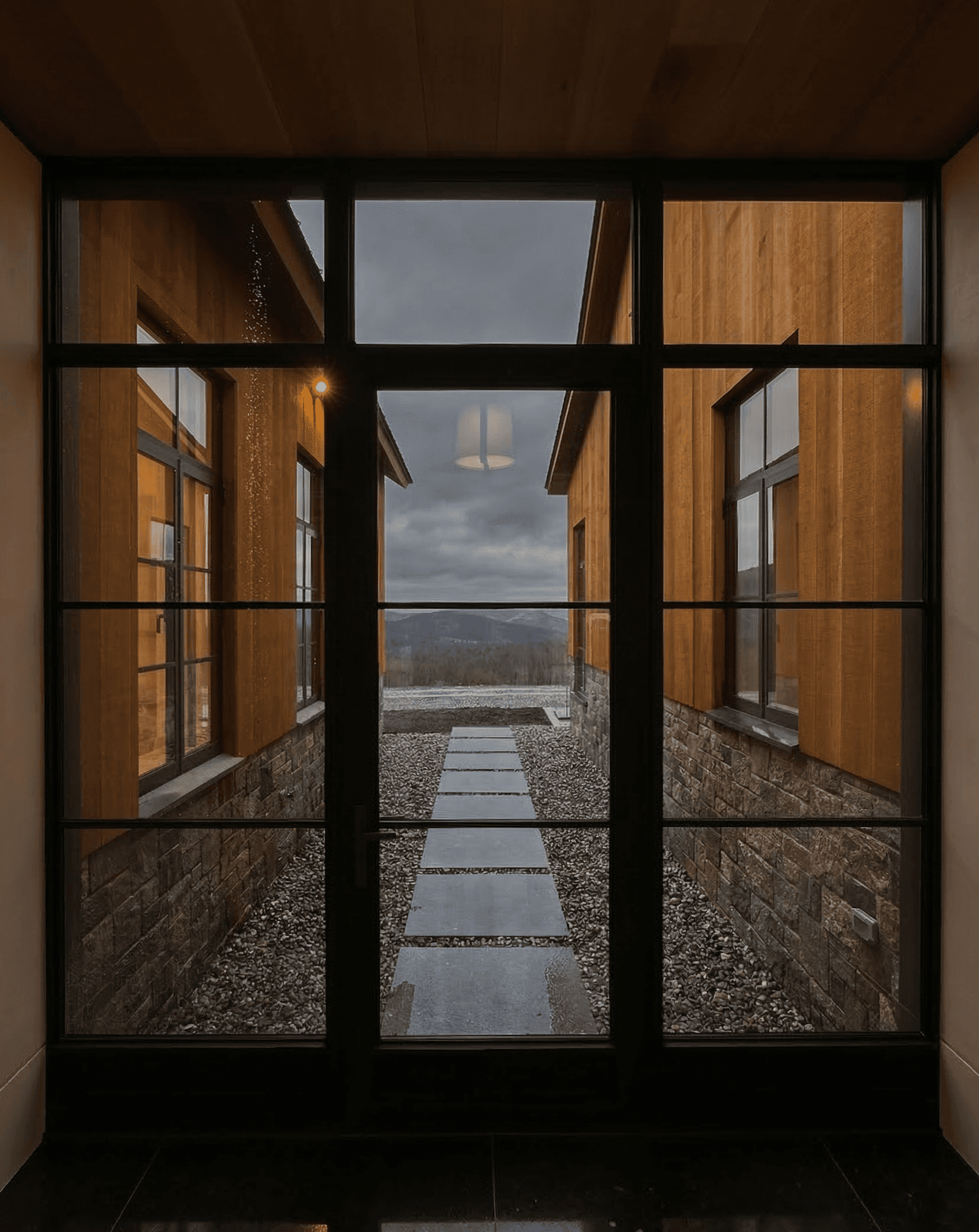 Here comes the alt text