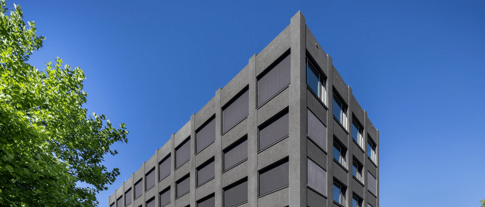 Servicebus van Dugreja in Putten