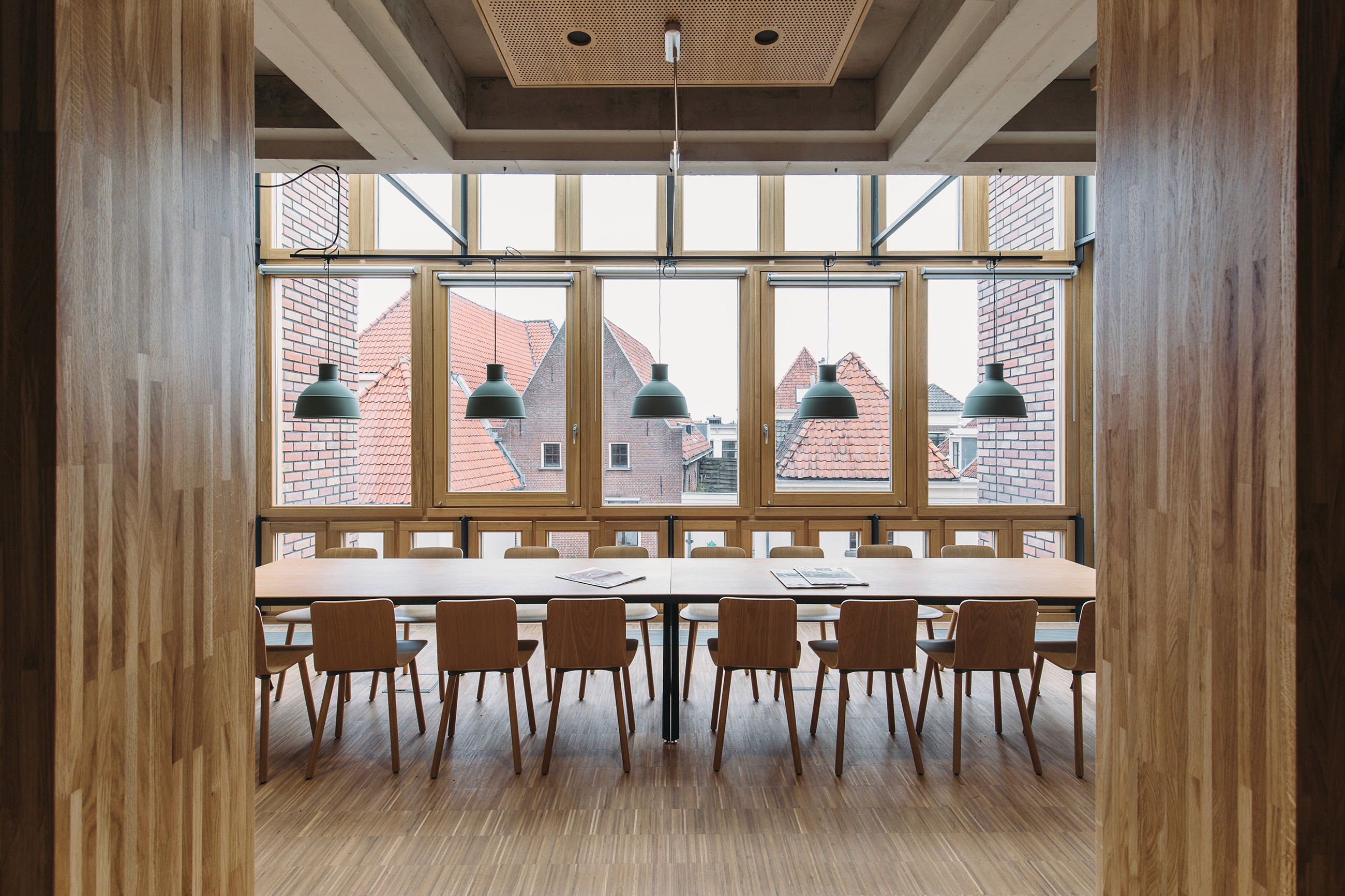Interior photo of an informal meeting space inside the offices of the city hall