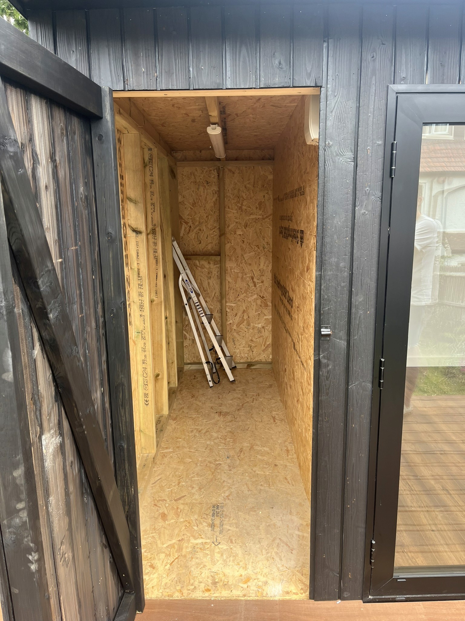 Burnt Larch Office photo 7
