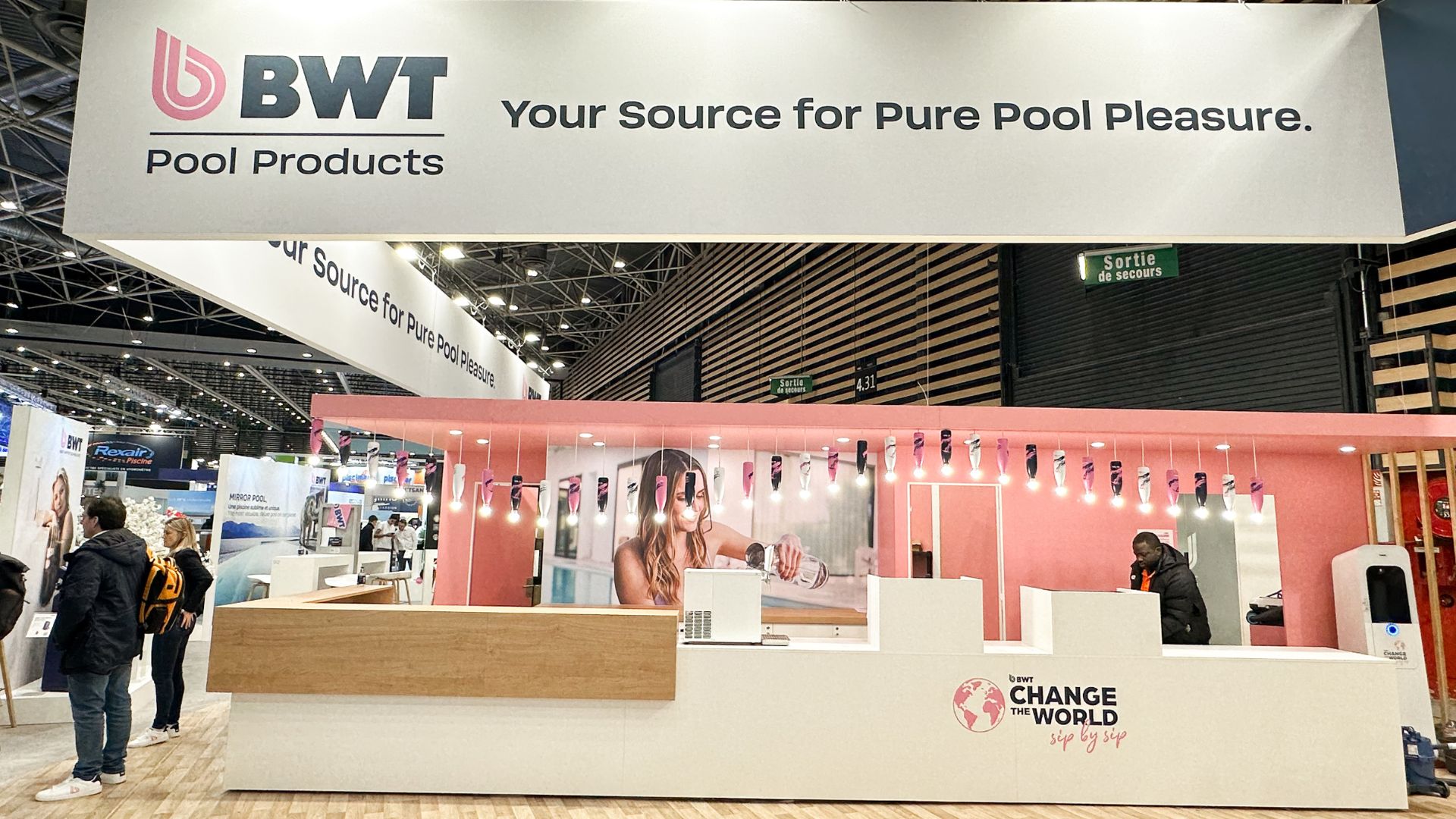 stand BWT au salon Piscine Globale par Expace