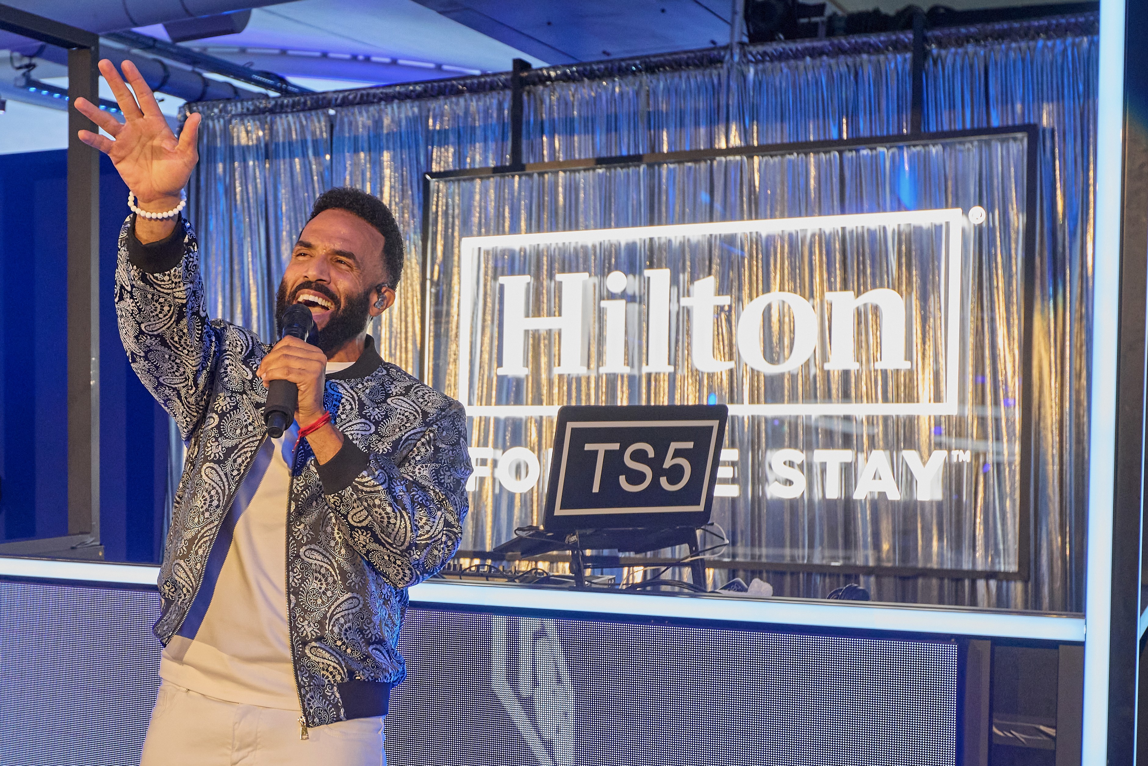 Craig David performance at Hilton Silverstone captured by Paul Severn - London event photographer.
