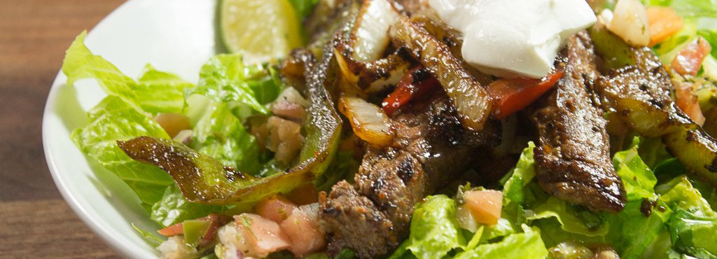 sheet pan fajita salad