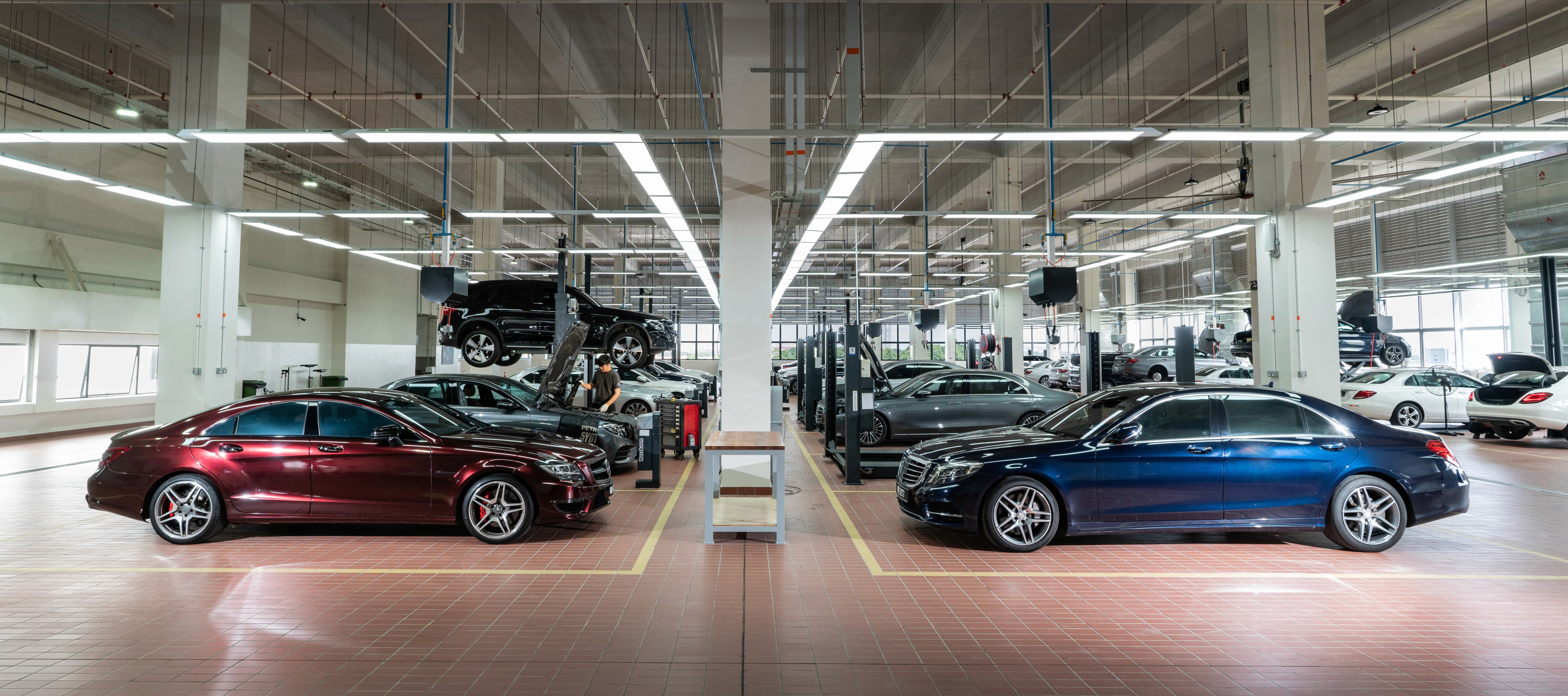 Interior view of Mercedes-Benz 3S Bukit Tinggi project by Asima Architects