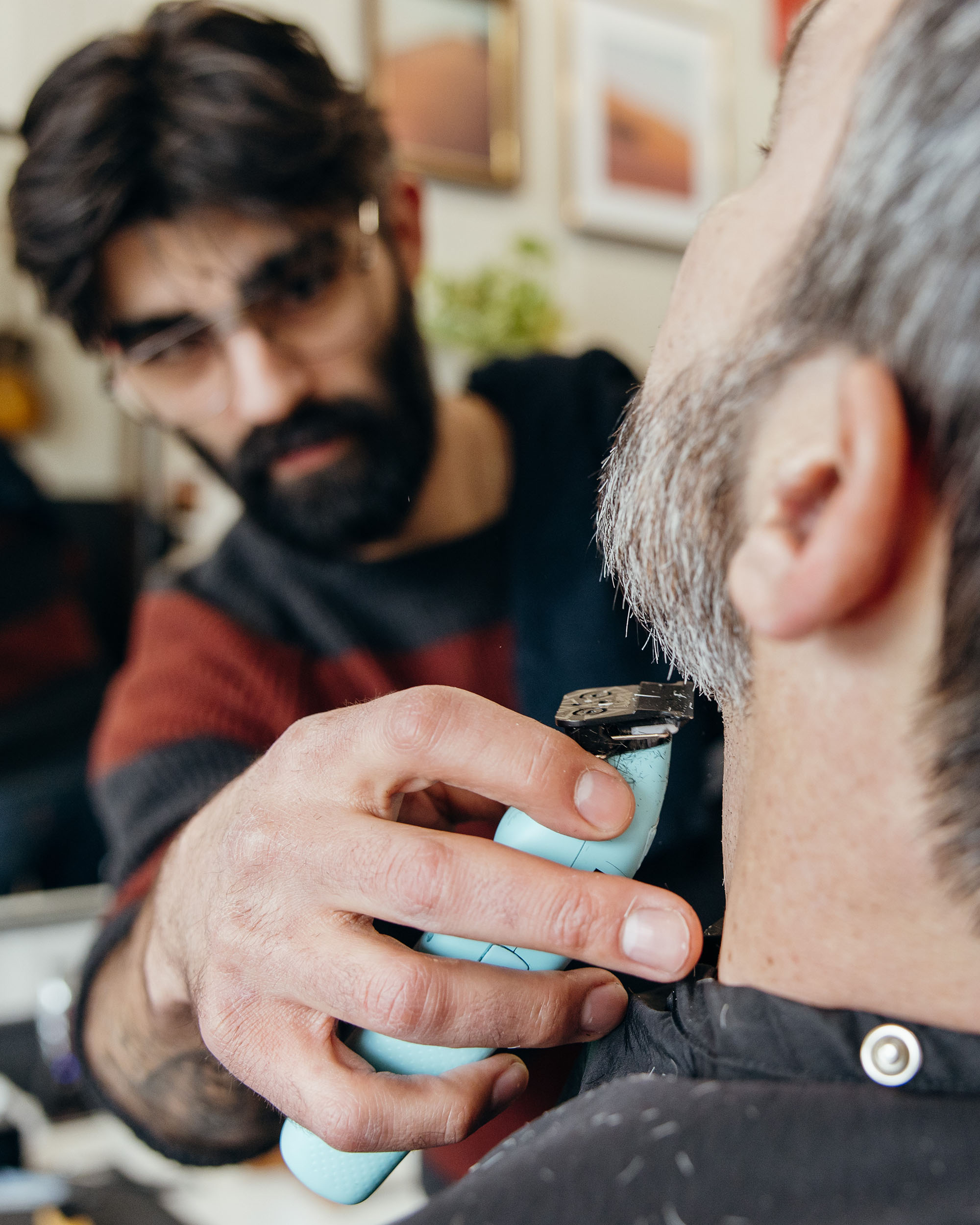 Quickie Studio photographed Nike and Foot Locker’s Chicago community campaign, capturing a group portrait that celebrates youth, diversity, and creativity through authentic storytelling.