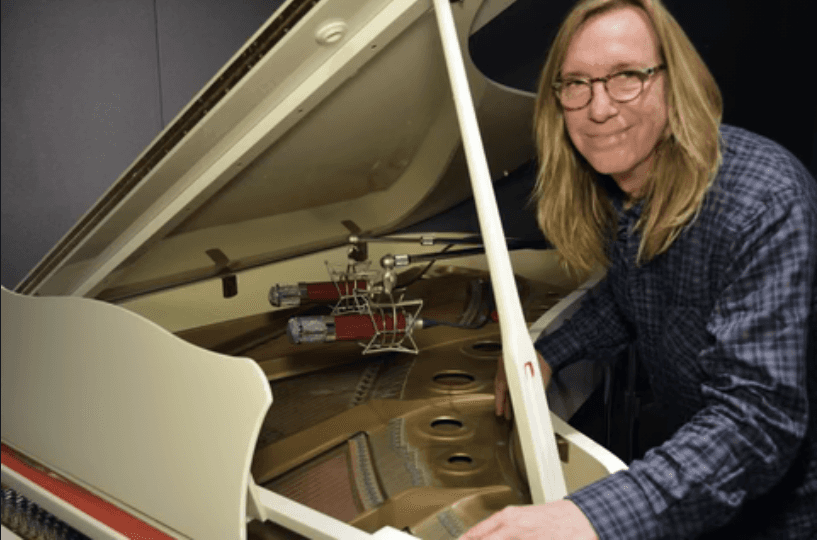 Chuck Ainlay recording piano with Z2-12