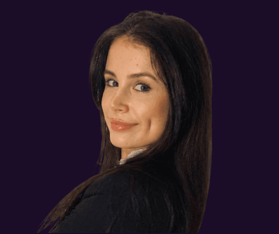 Laura Janzsó