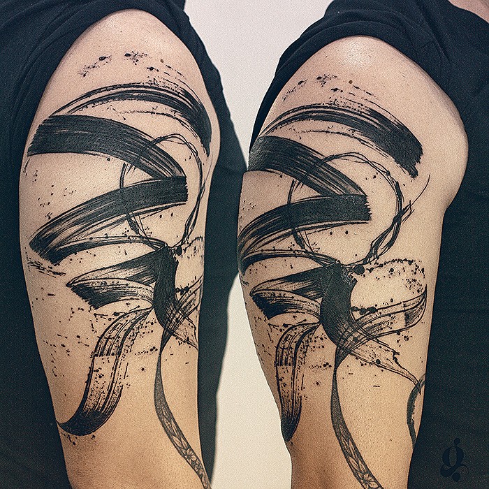 Brush abstrait - Abstrait, Graphique & Blackwork, Concept & Sur-mesure par Julien Joolz à Grinoir Tattoo