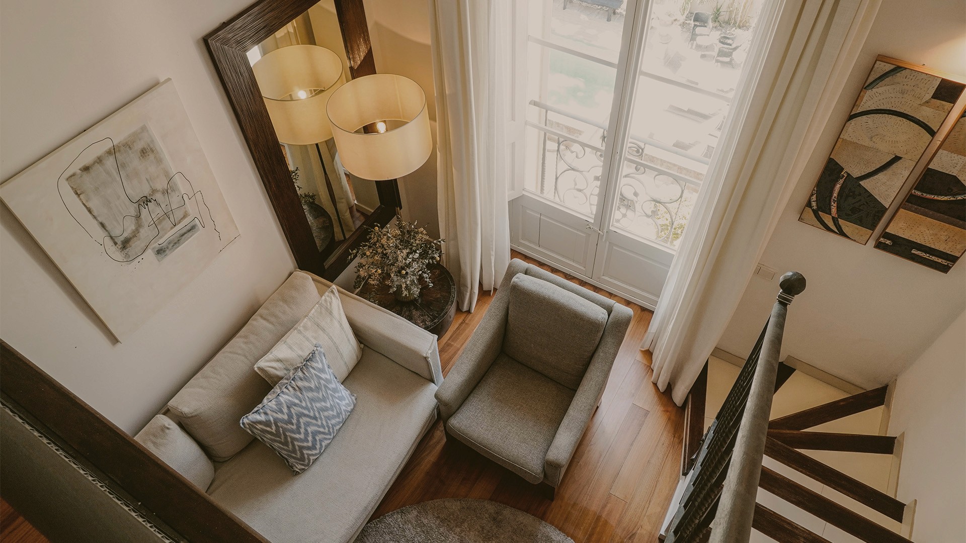 Double room bedroom view