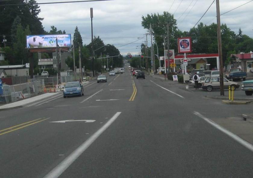 com.lamar:407.021029 — digital billboard in Salem