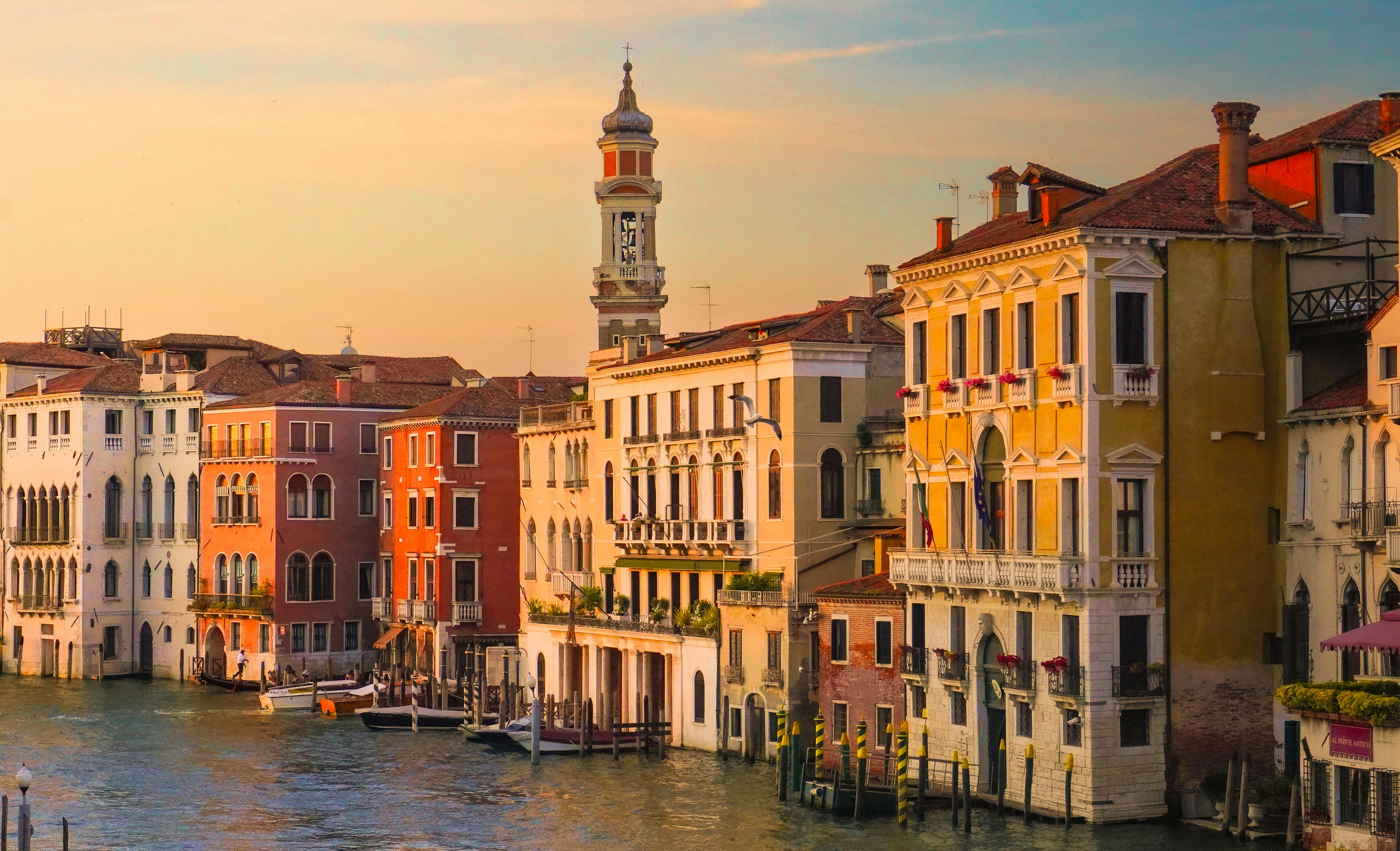 Cannaregio at twilight, the Venice that lives behind the postcards.