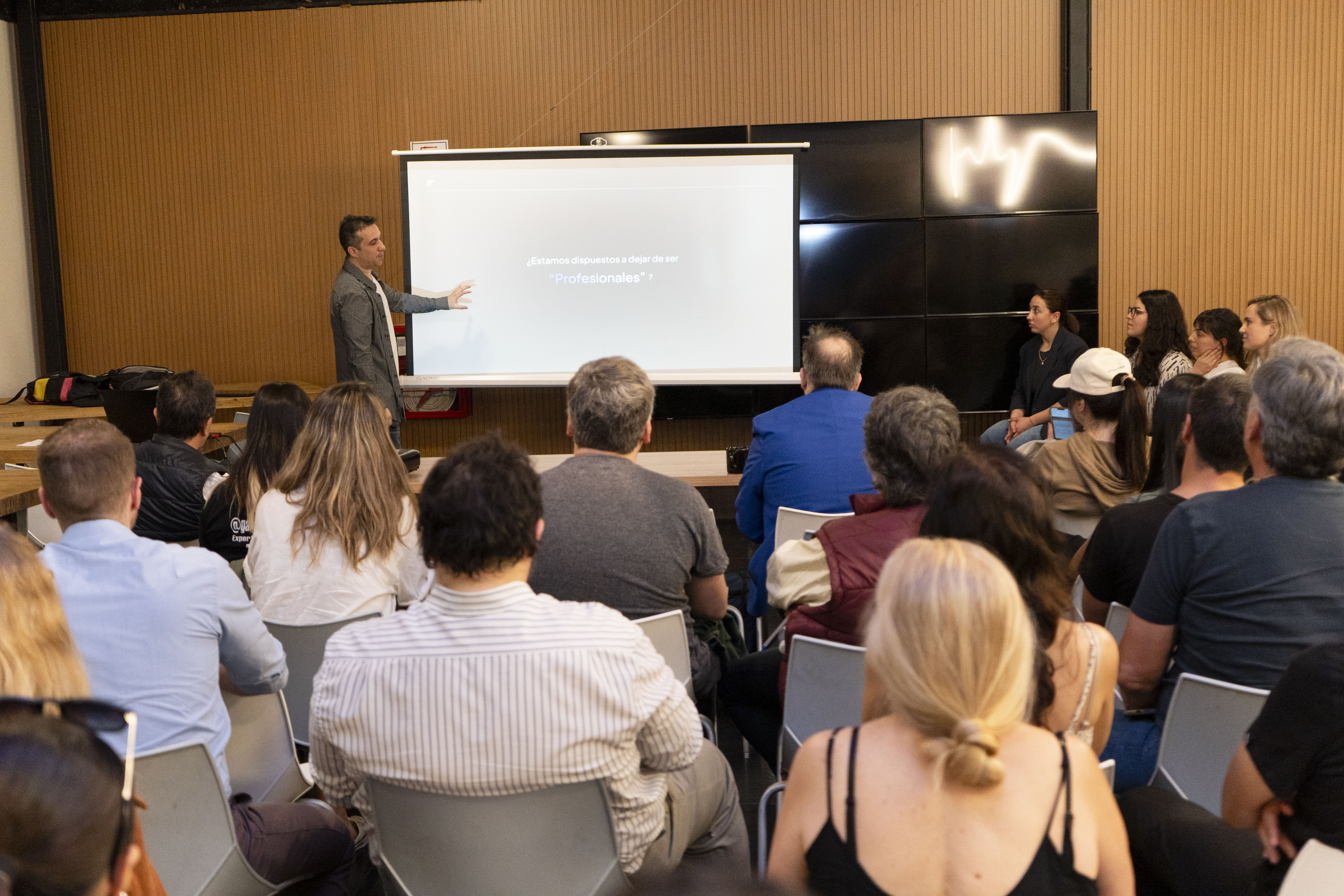 The Funnel Box | Consultoría de Negocios e Inteligencia Artificial