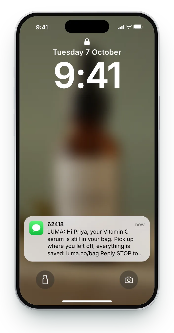 The one-hour reminder as a notification on an iPhone lock screen