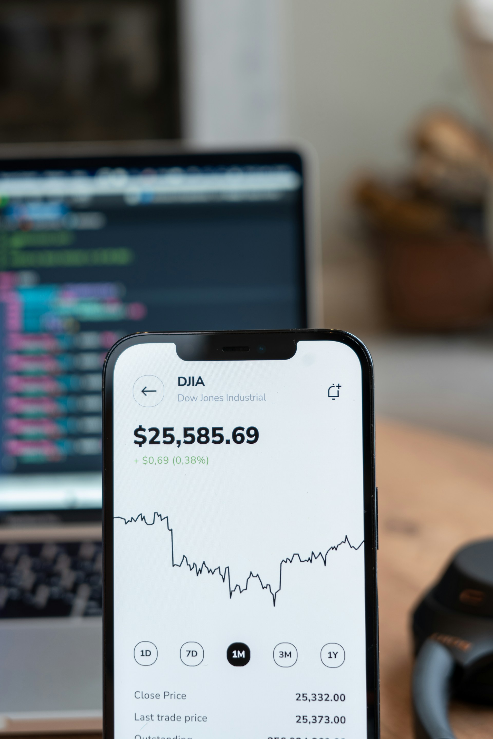 How to Protect Your Earnings from Peso Volatility: A Practical Guide for Freelancers and Global Earners