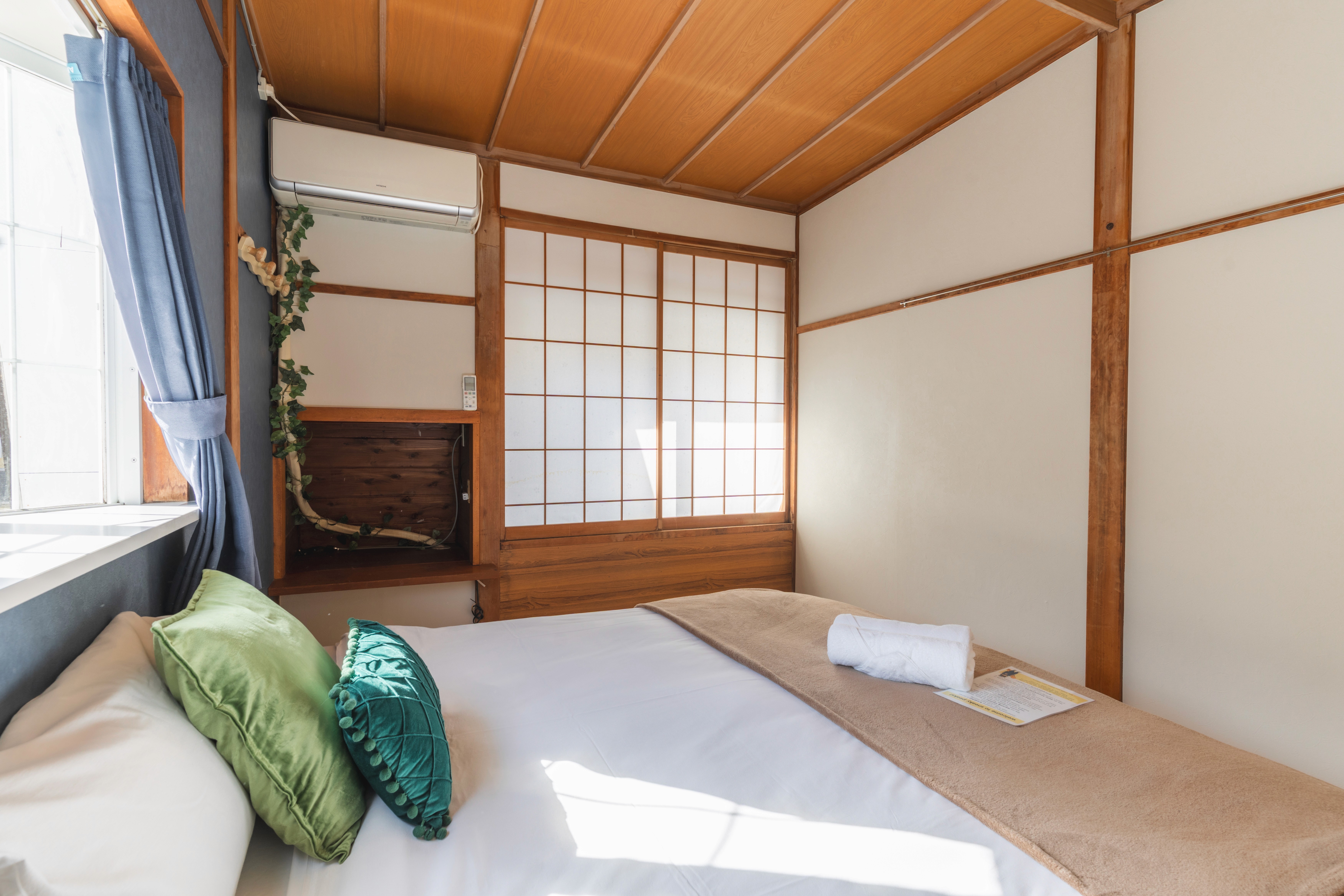 King room interior at Sneaky Peaks, Hakuba