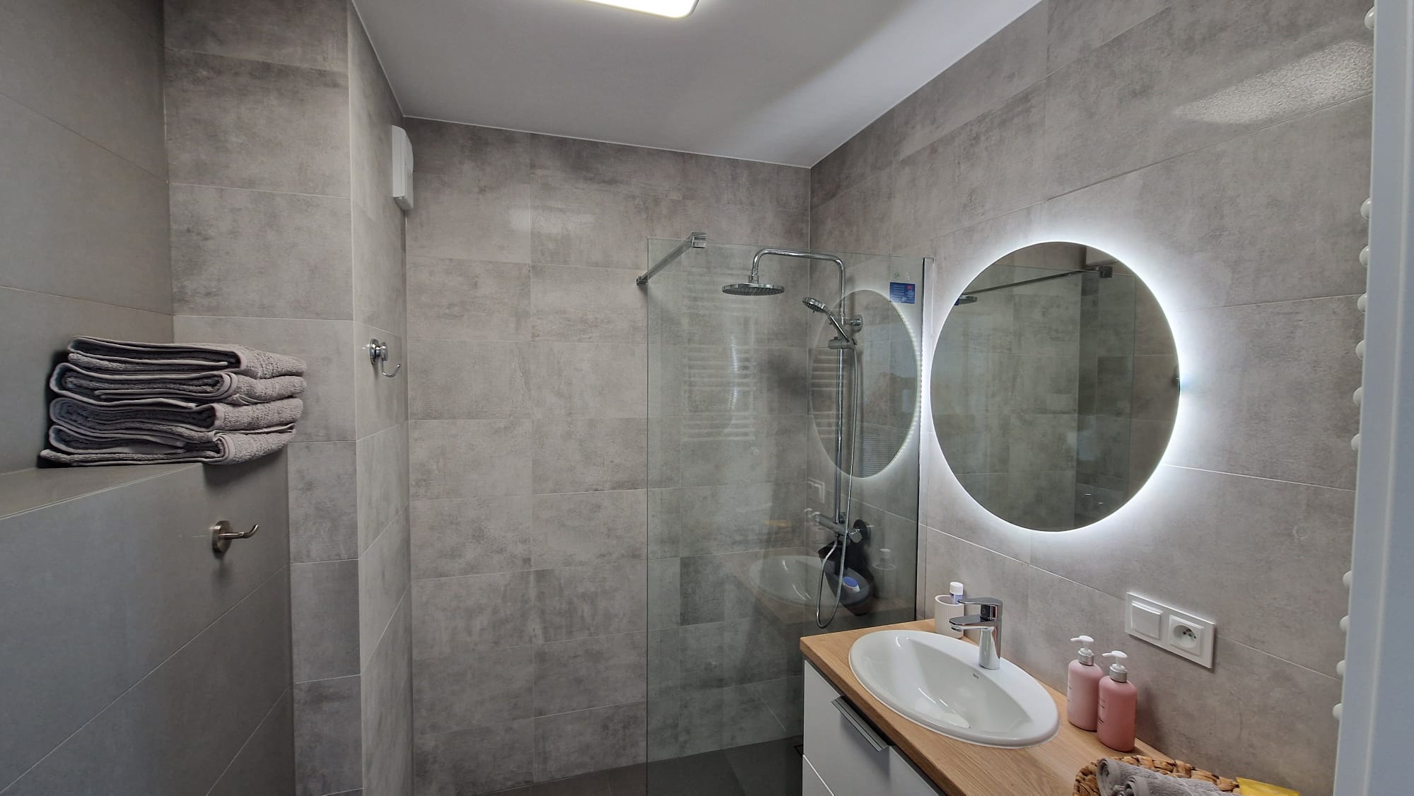 Willa White Glove Narty