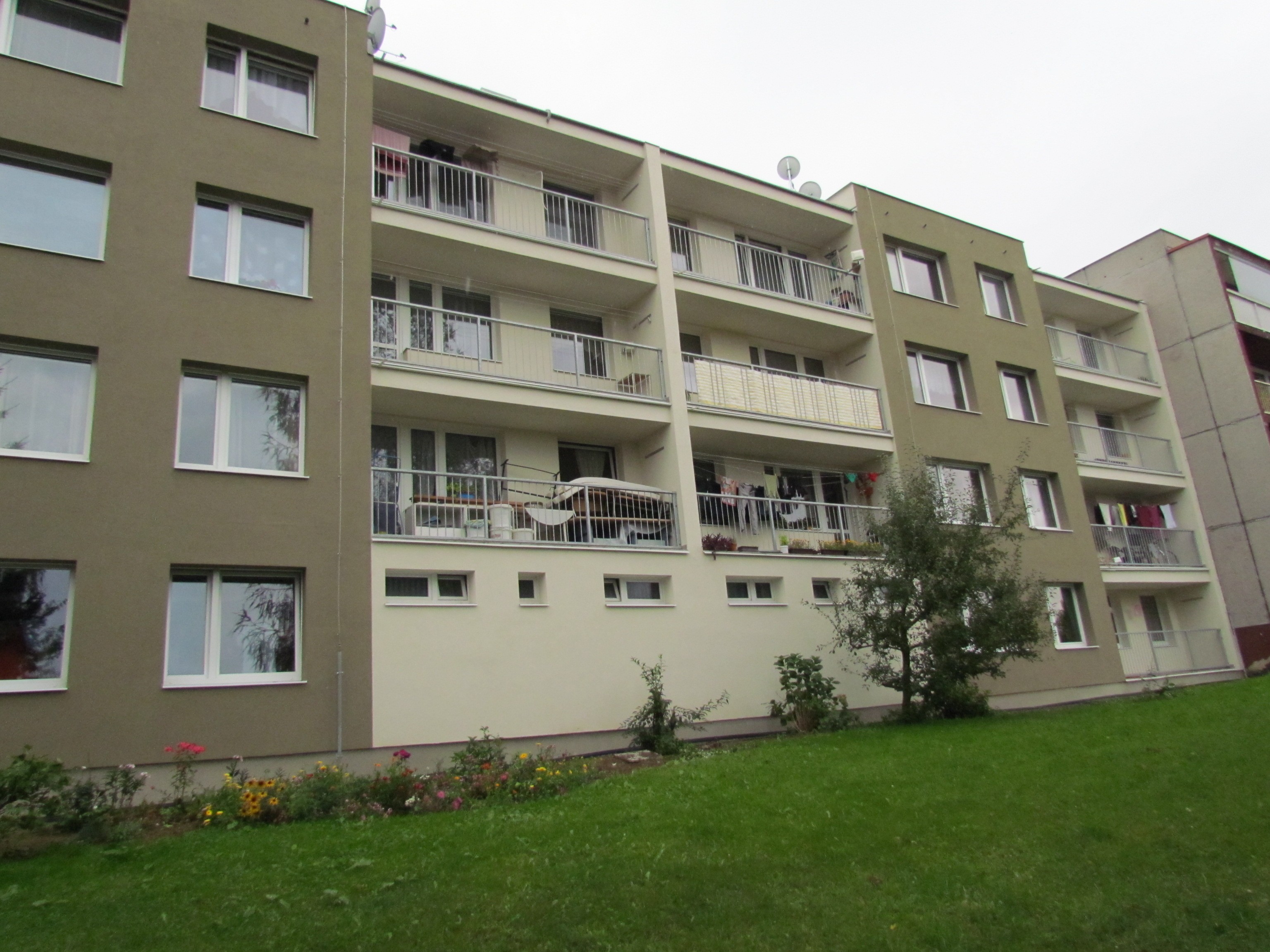 po realizaci rekonstrukce bytového domu