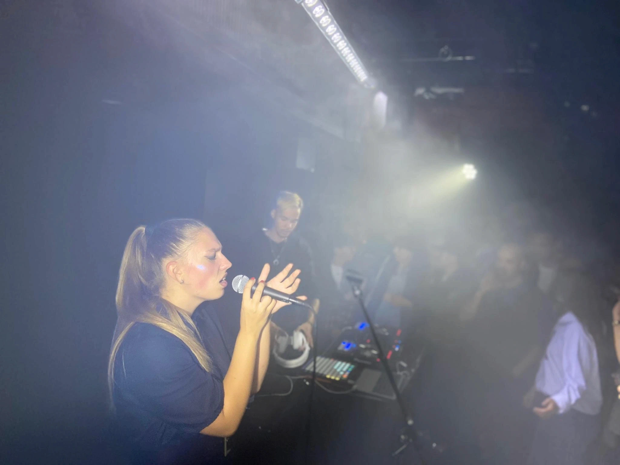 Kadeus en concert à l'Albani Club à Winterthur pour le Musikfestwochen