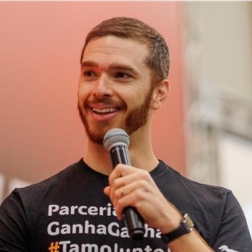 Felipe Mascarenhas é Head de MKT da PremieRpet