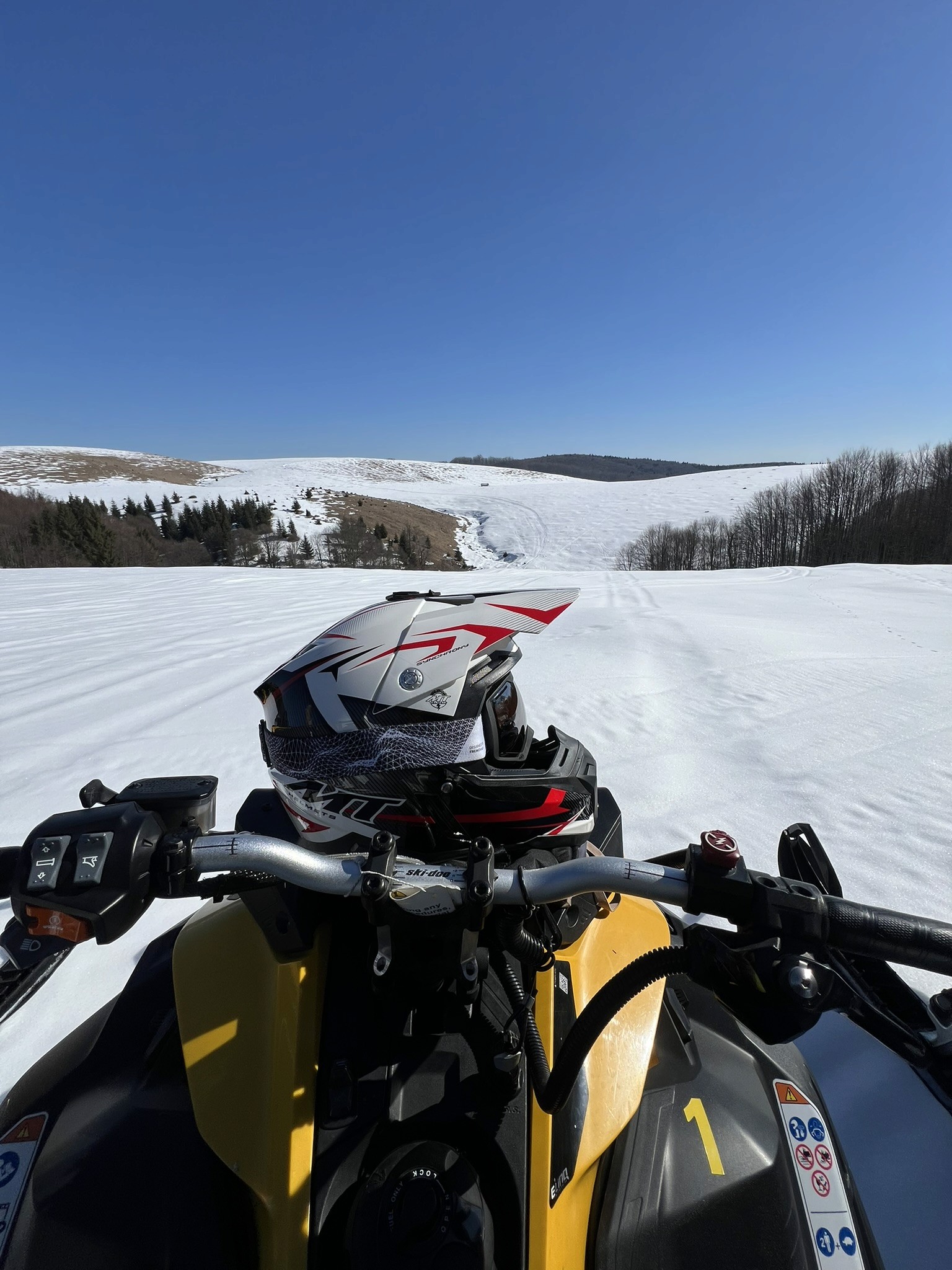 Roncz Gábor enjoy a beautiful view at the mountains