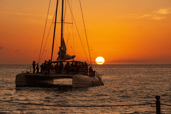 Sailing tour with Nomad Sailors