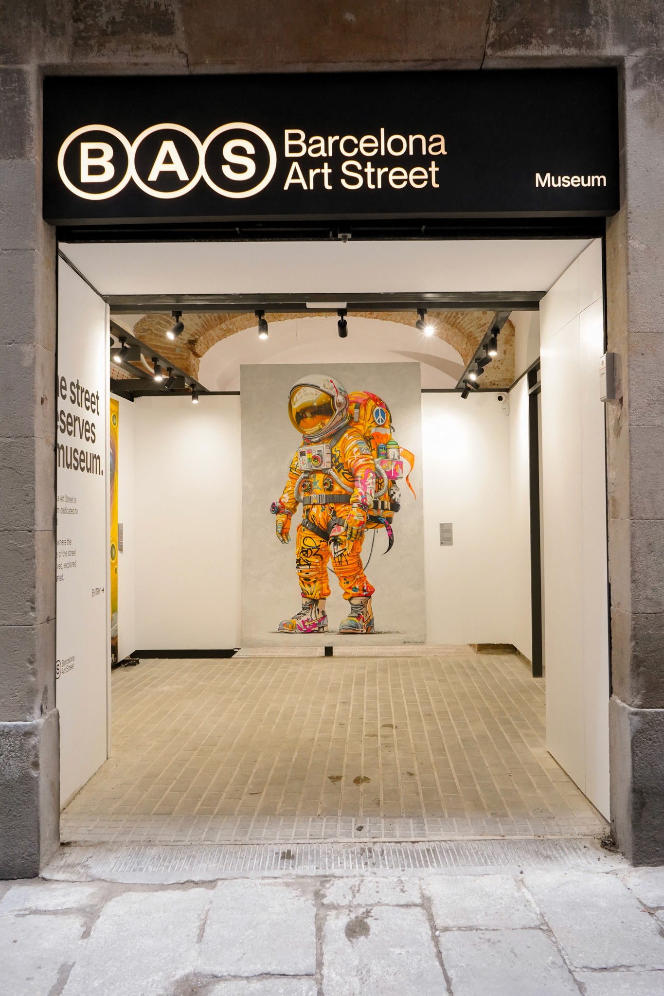 barcelona- calle del arte.jpg