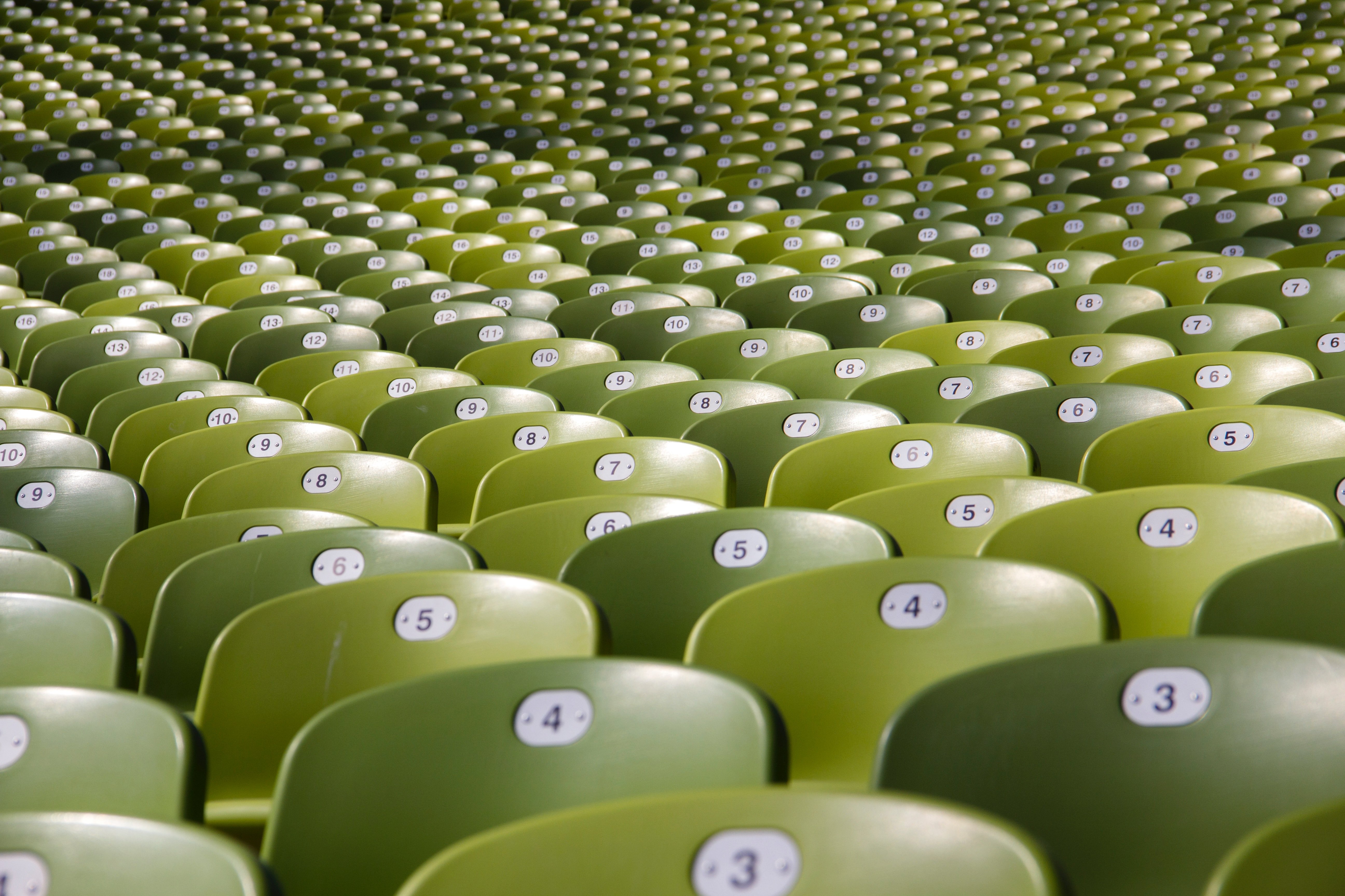 paul-bergmeir-FzFH41IucIY-unsplash