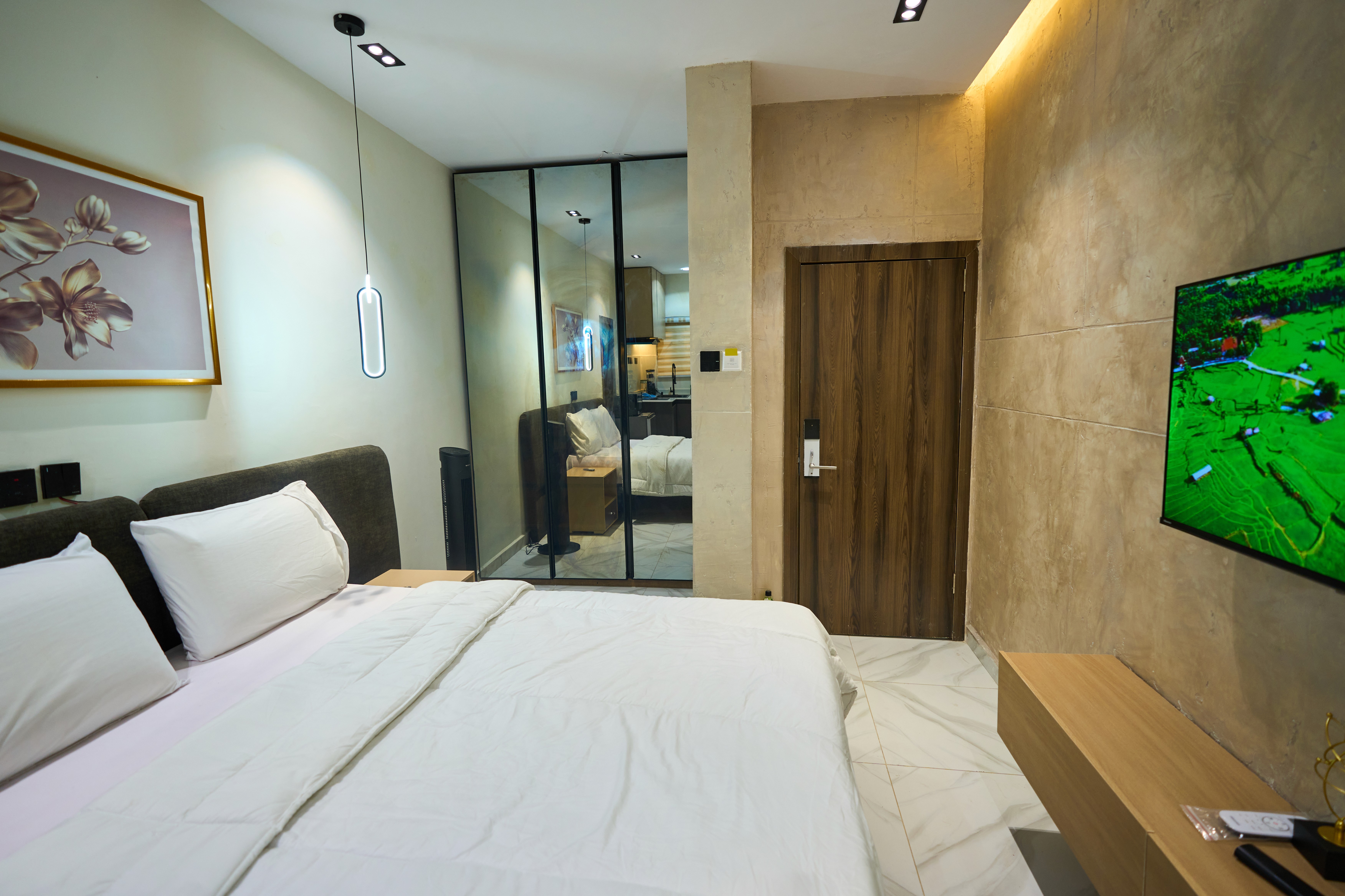 Studio US34 - Urban Suites