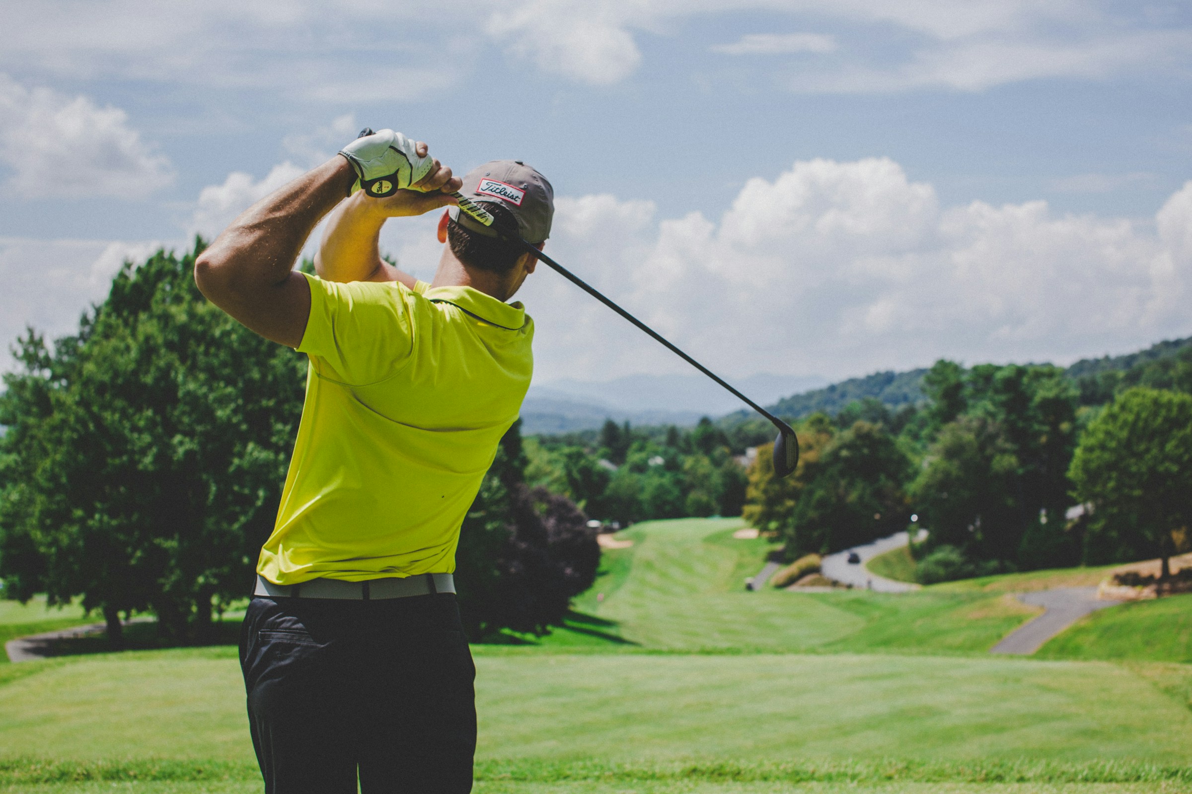 How Golf Affects a Golfer’s Back