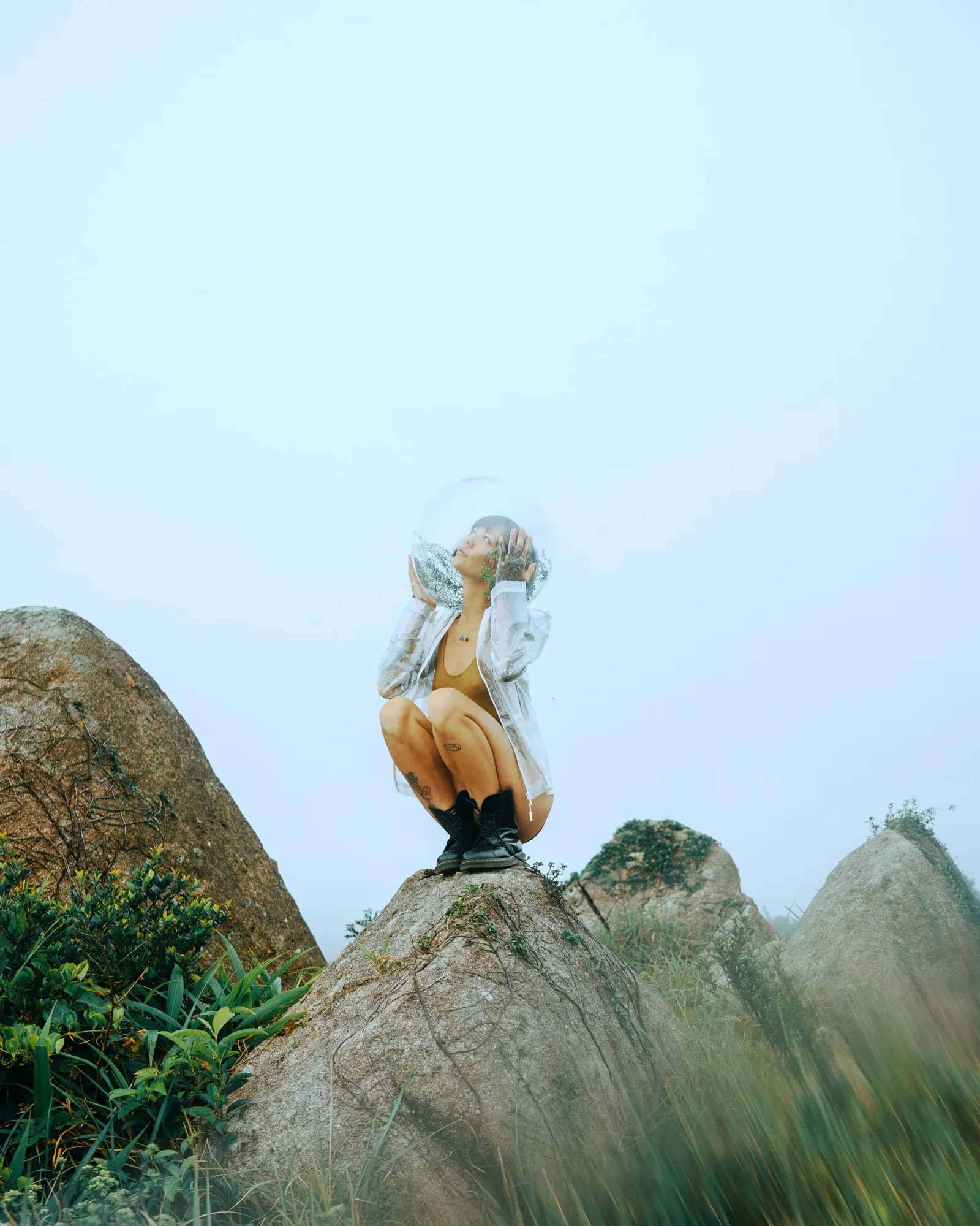 Earthling — project image 07 by Roman Olinchuk. 香港攝影、創意影像及視覺敘事作品。